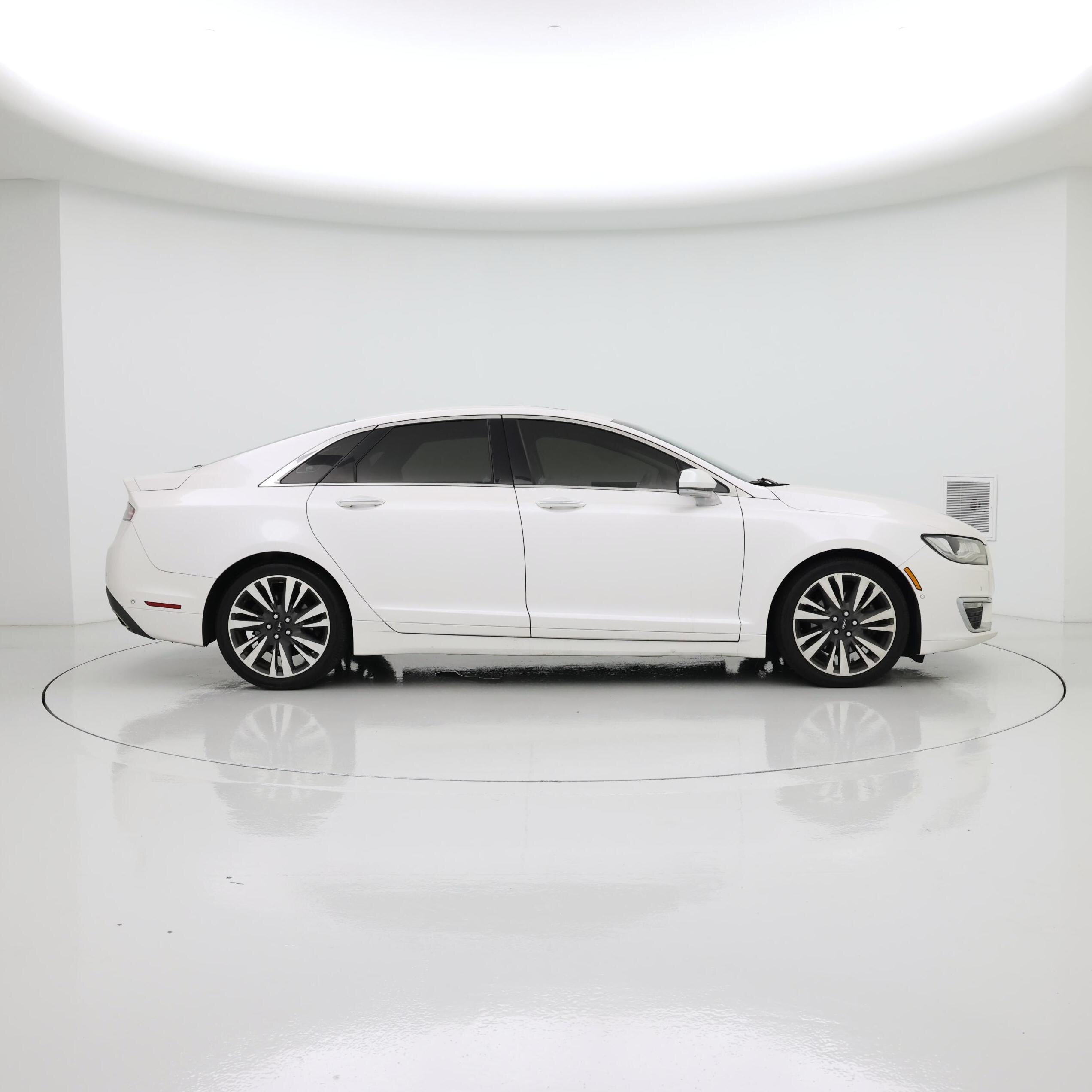 Thumbnail: 2017 Lincoln MKZ - 7