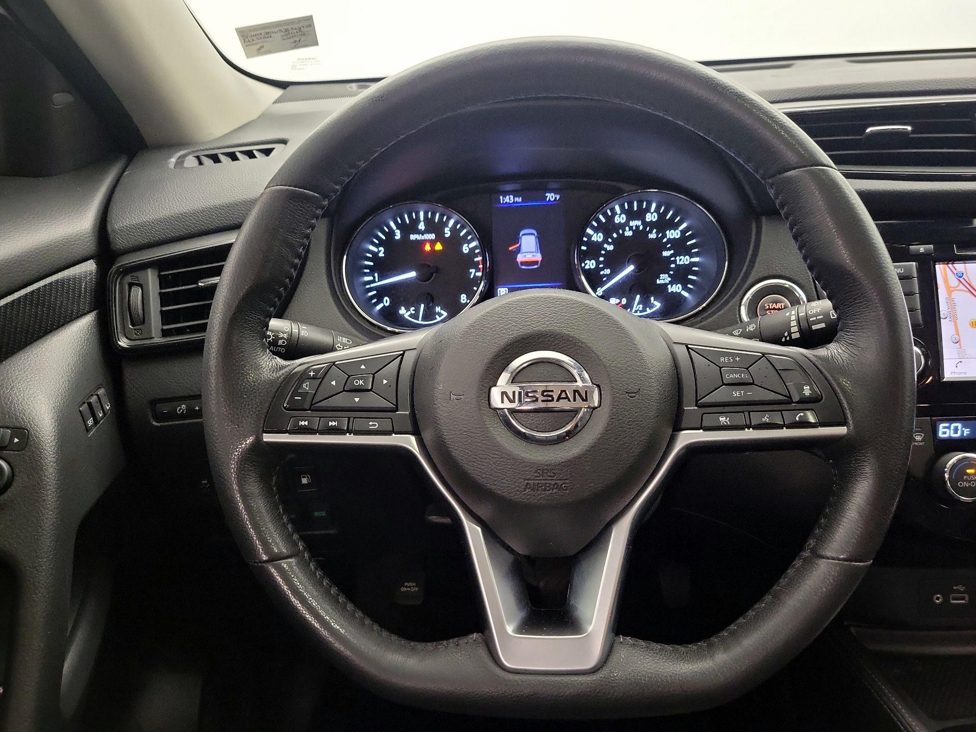Thumbnail: 2018 Nissan Rogue - 10