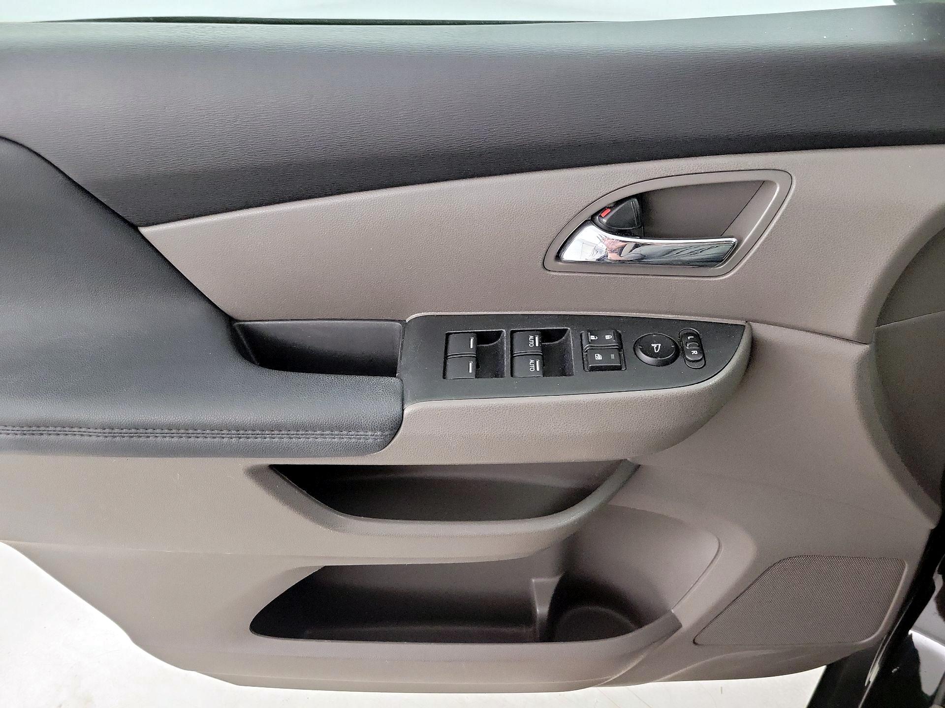 Thumbnail: 2016 Honda Odyssey - 12