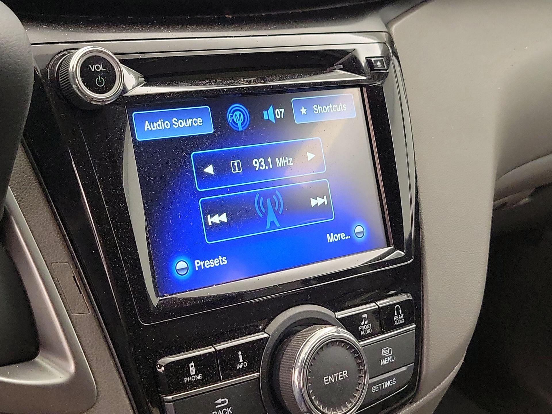Thumbnail: 2016 Honda Odyssey - 15