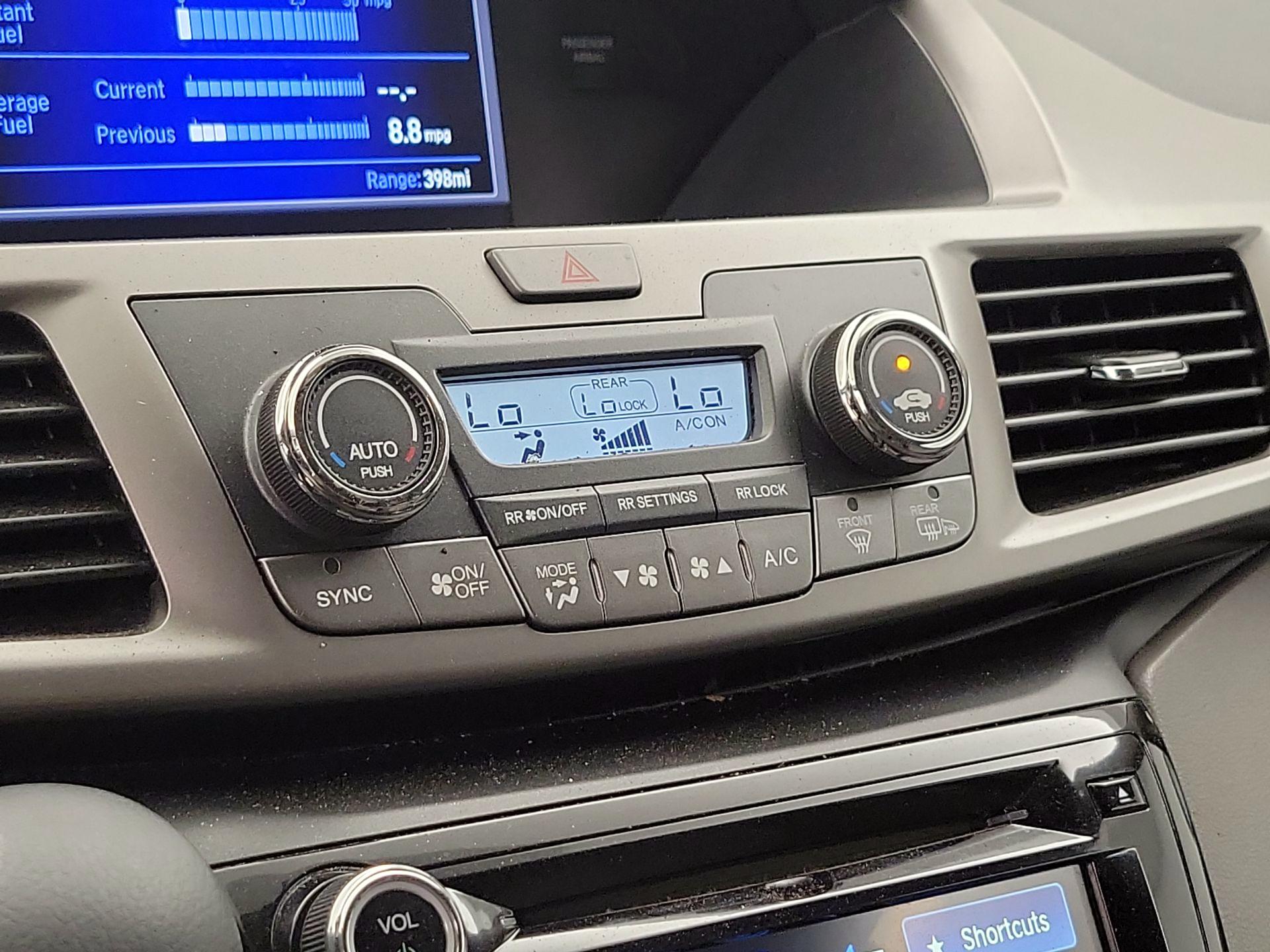 Thumbnail: 2016 Honda Odyssey - 16