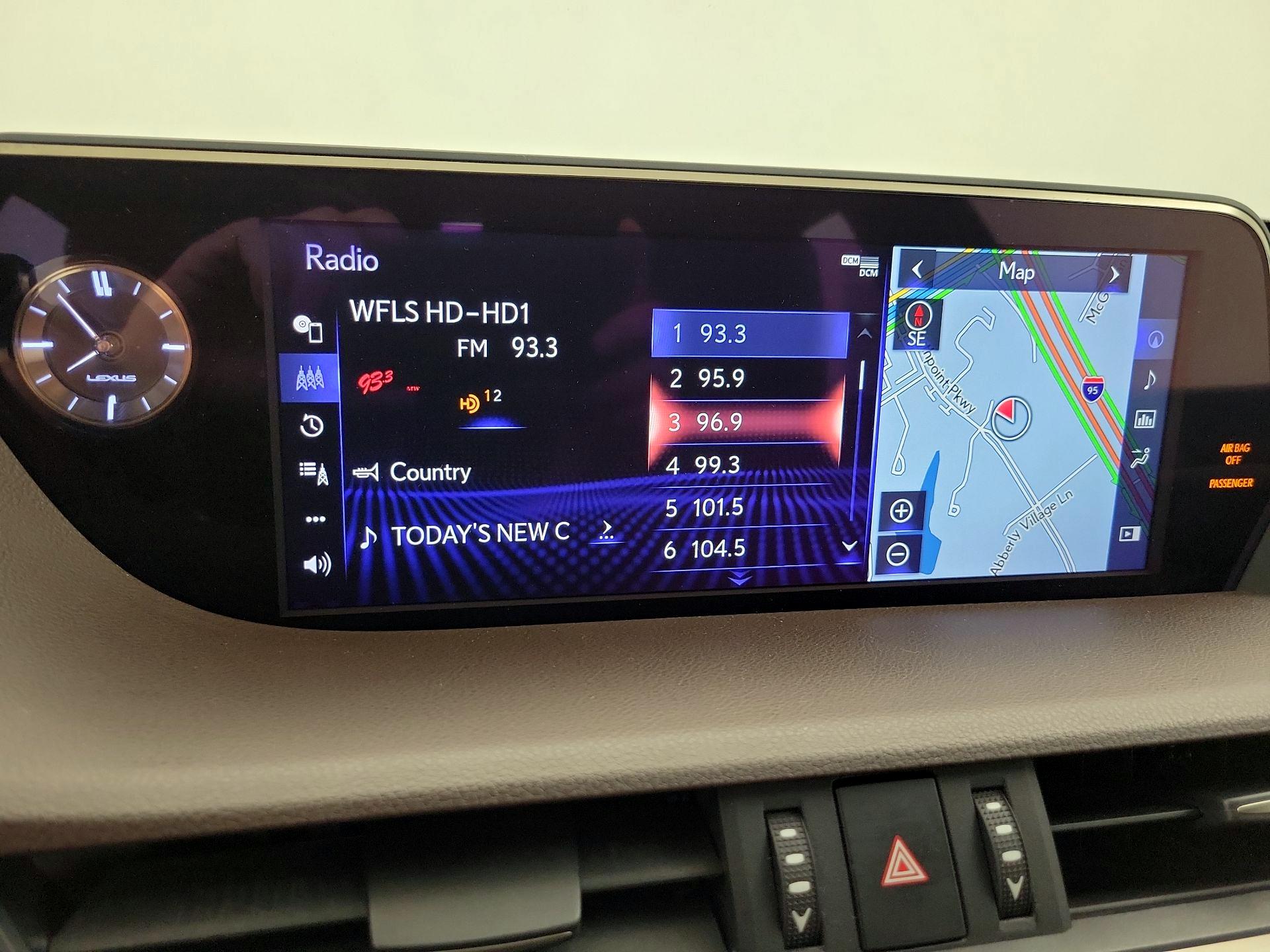 Thumbnail: 2019 Lexus ES - 16