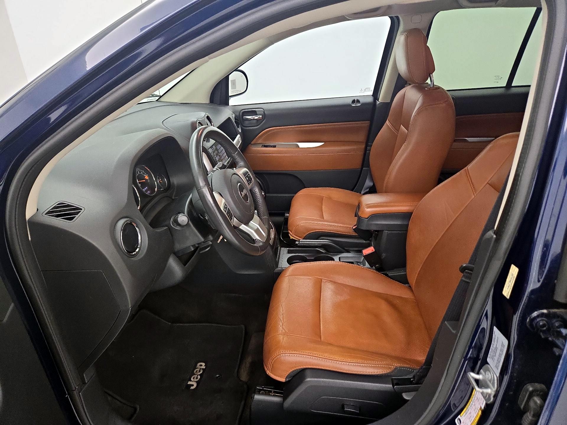 Thumbnail: 2016 Jeep Compass - 11