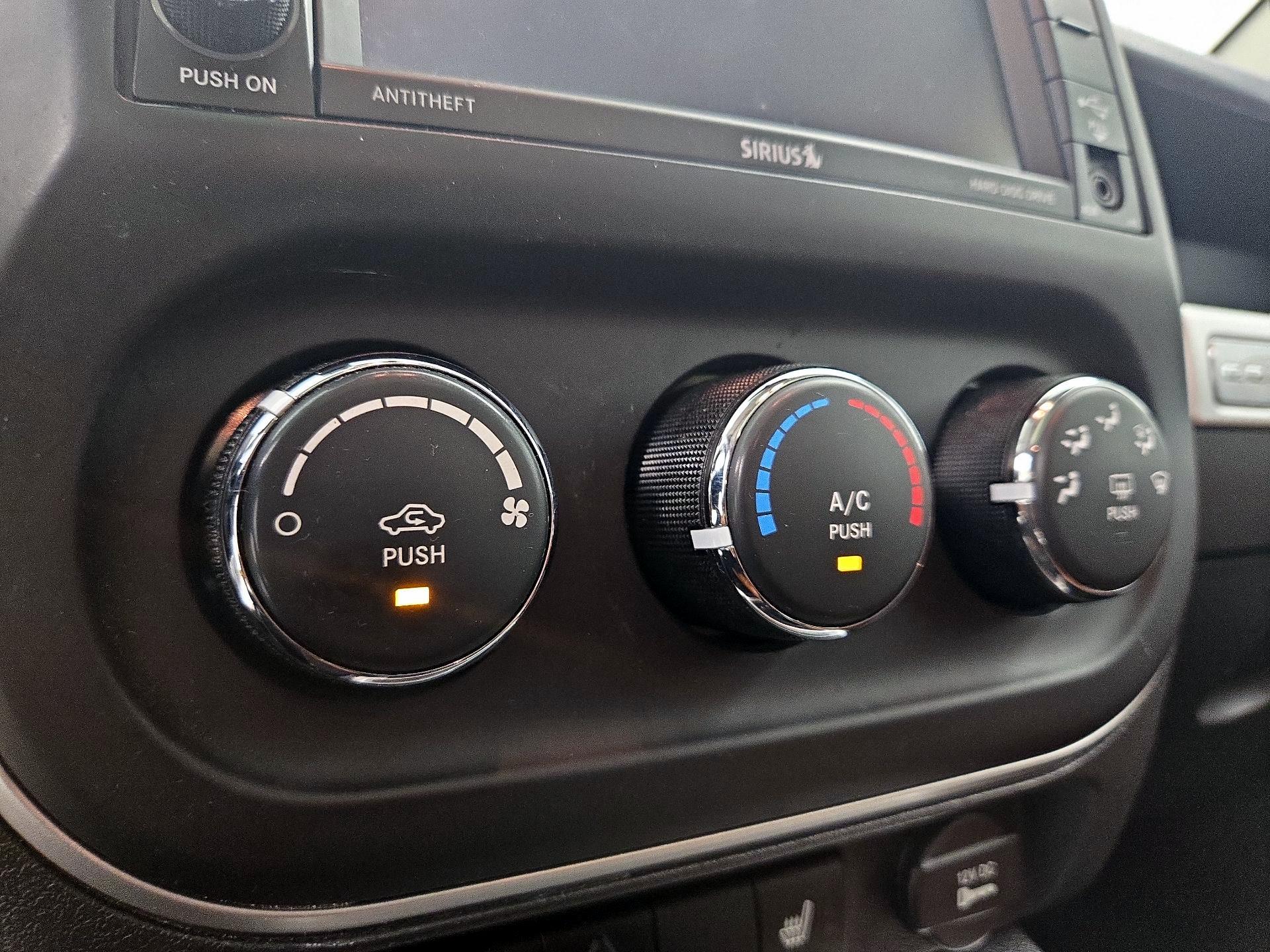 Thumbnail: 2016 Jeep Compass - 15