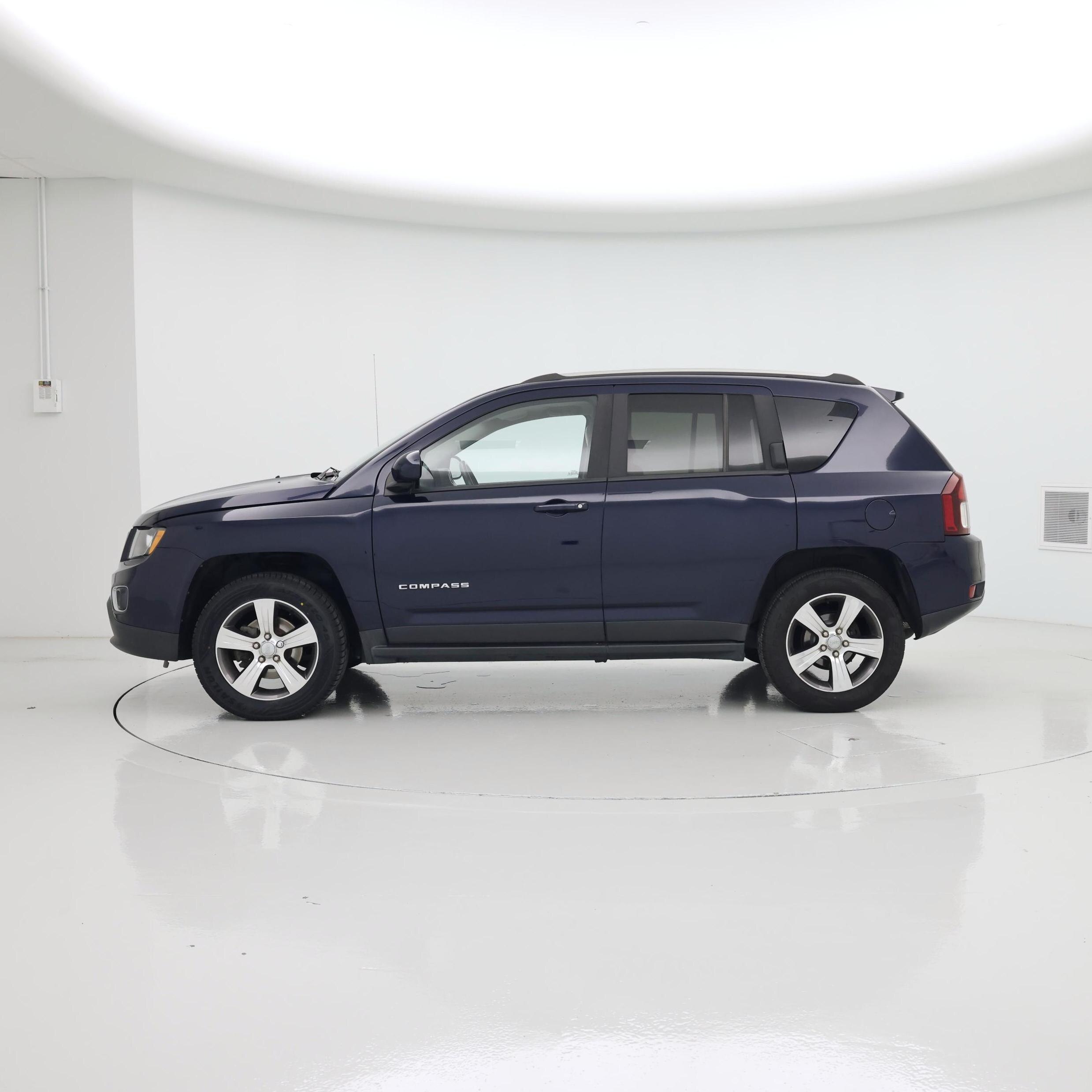 Thumbnail: 2016 Jeep Compass - 3