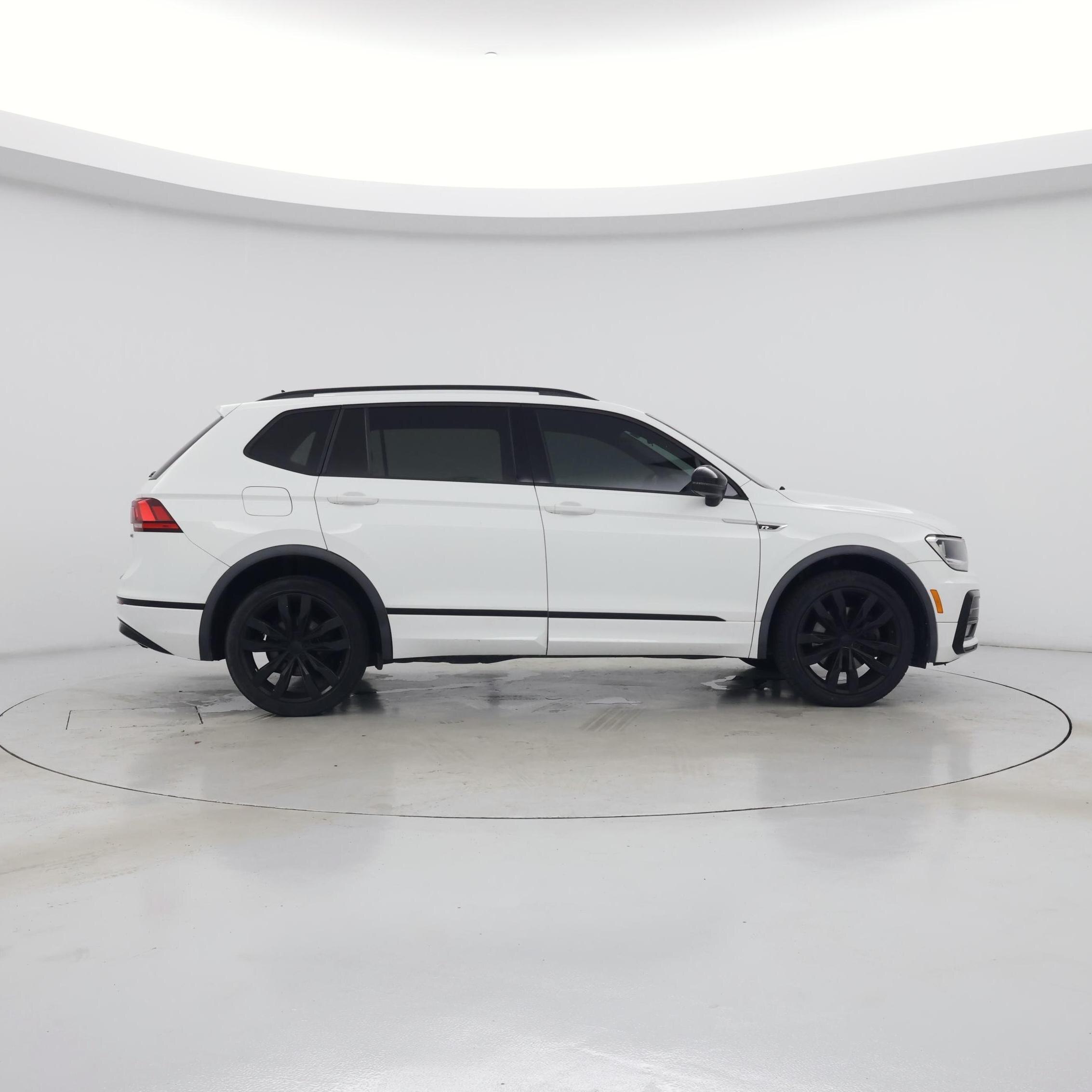 Thumbnail: 2020 Volkswagen Tiguan - 7