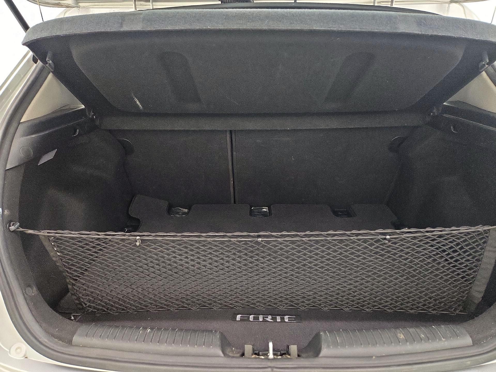 Thumbnail: 2018 Kia Forte - 19