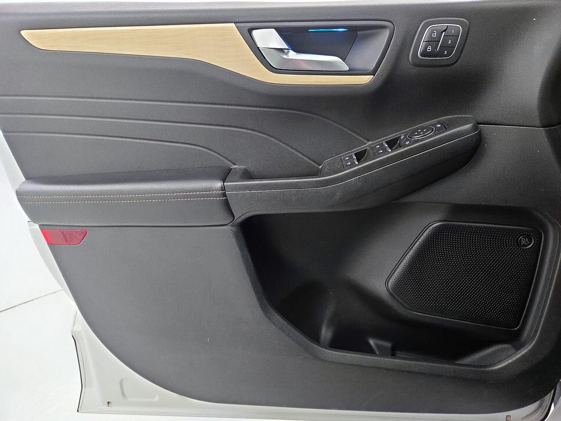 Thumbnail: 2021 Ford Escape - 12