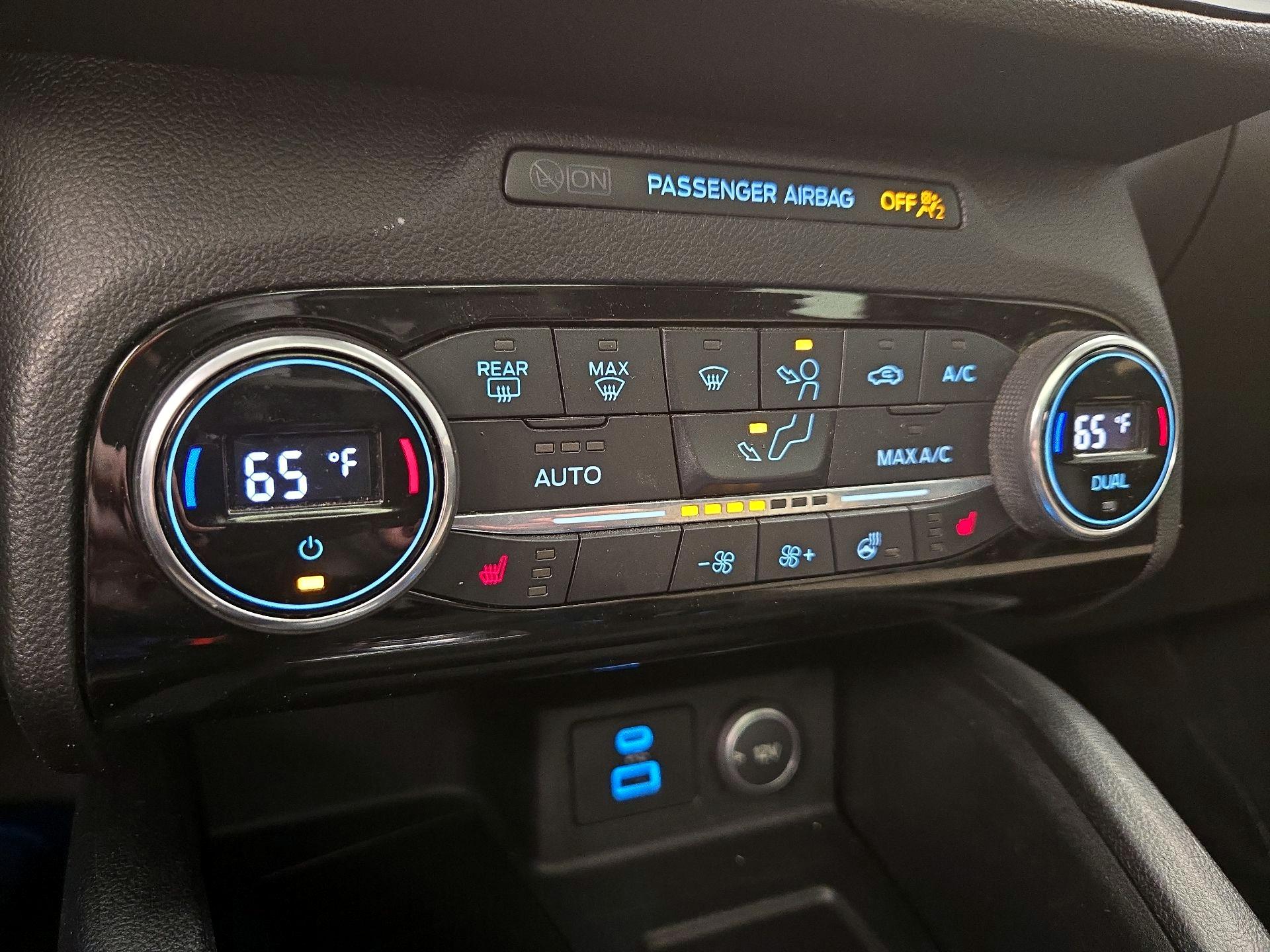 Thumbnail: 2021 Ford Escape - 17