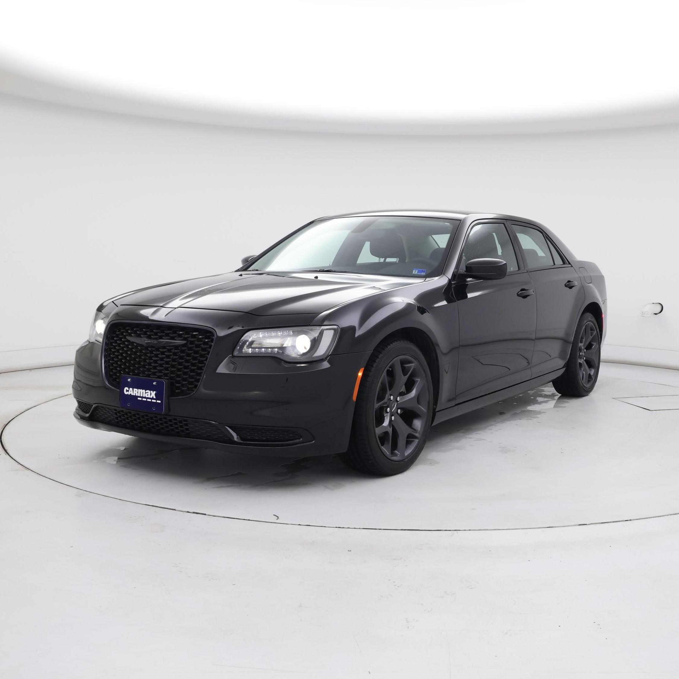 Thumbnail: 2023 Chrysler 300 - 4