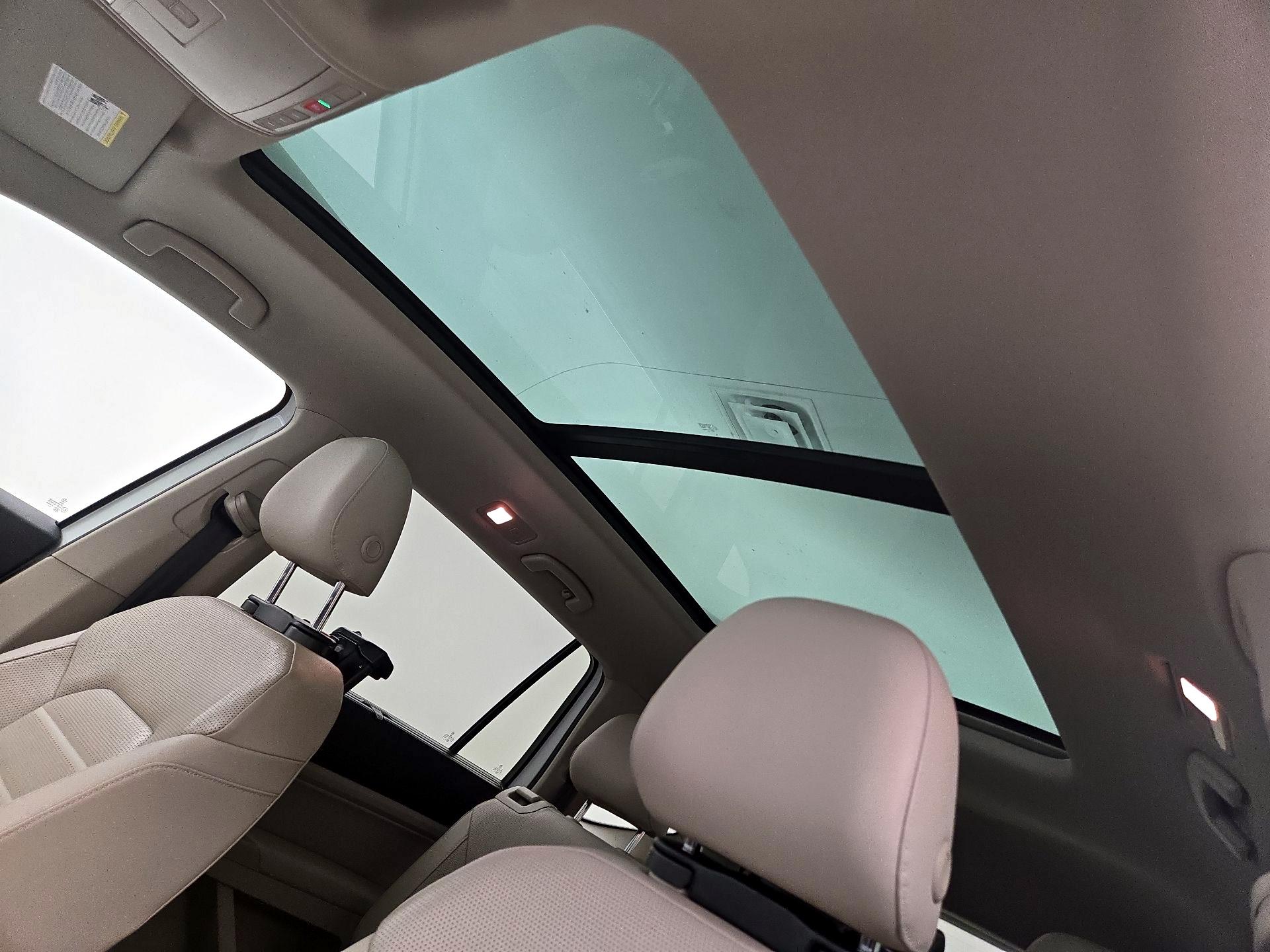 Thumbnail: 2019 Volkswagen Atlas - 20