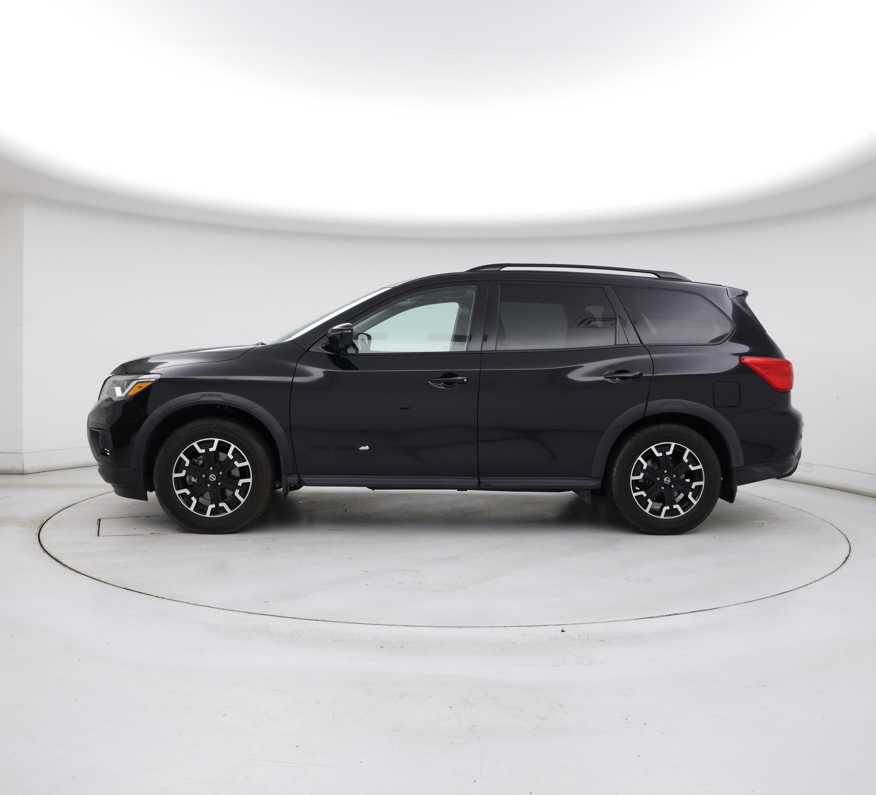 Thumbnail: 2019 Nissan Pathfinder - 3