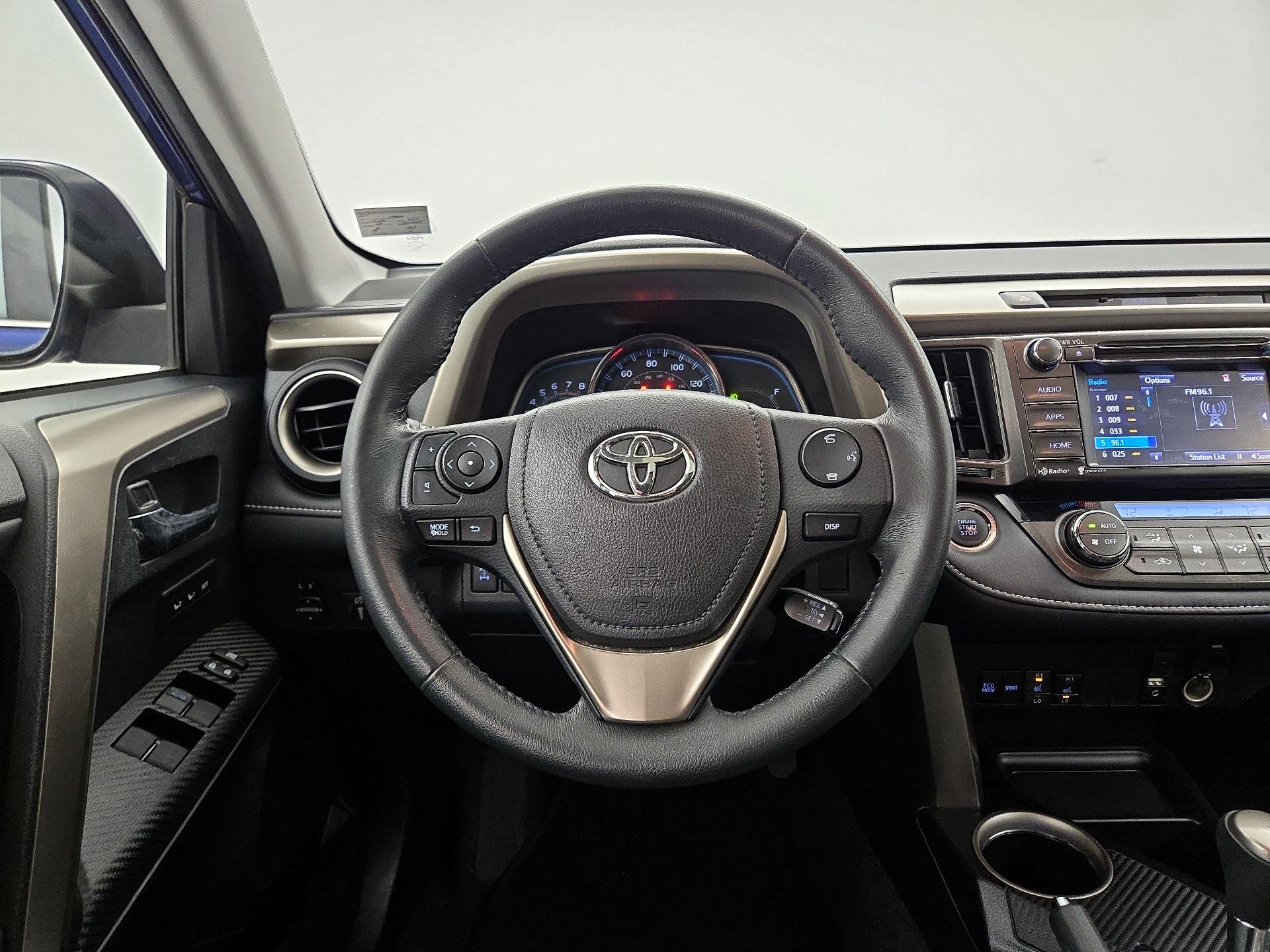 Thumbnail: 2014 Toyota RAV4 - 10