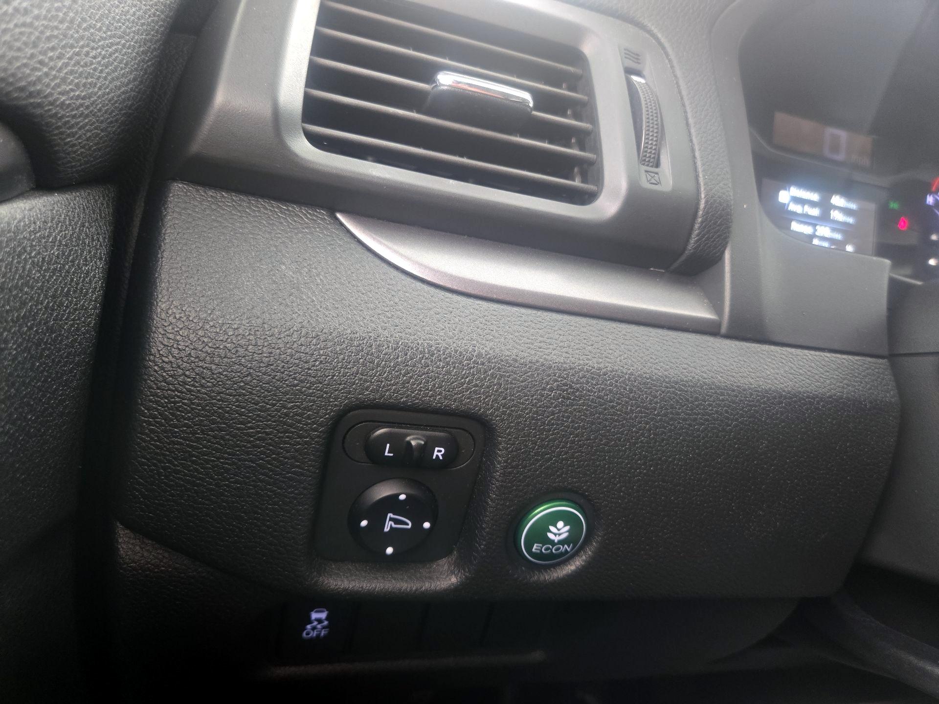 Thumbnail: 2016 Honda Pilot - 13