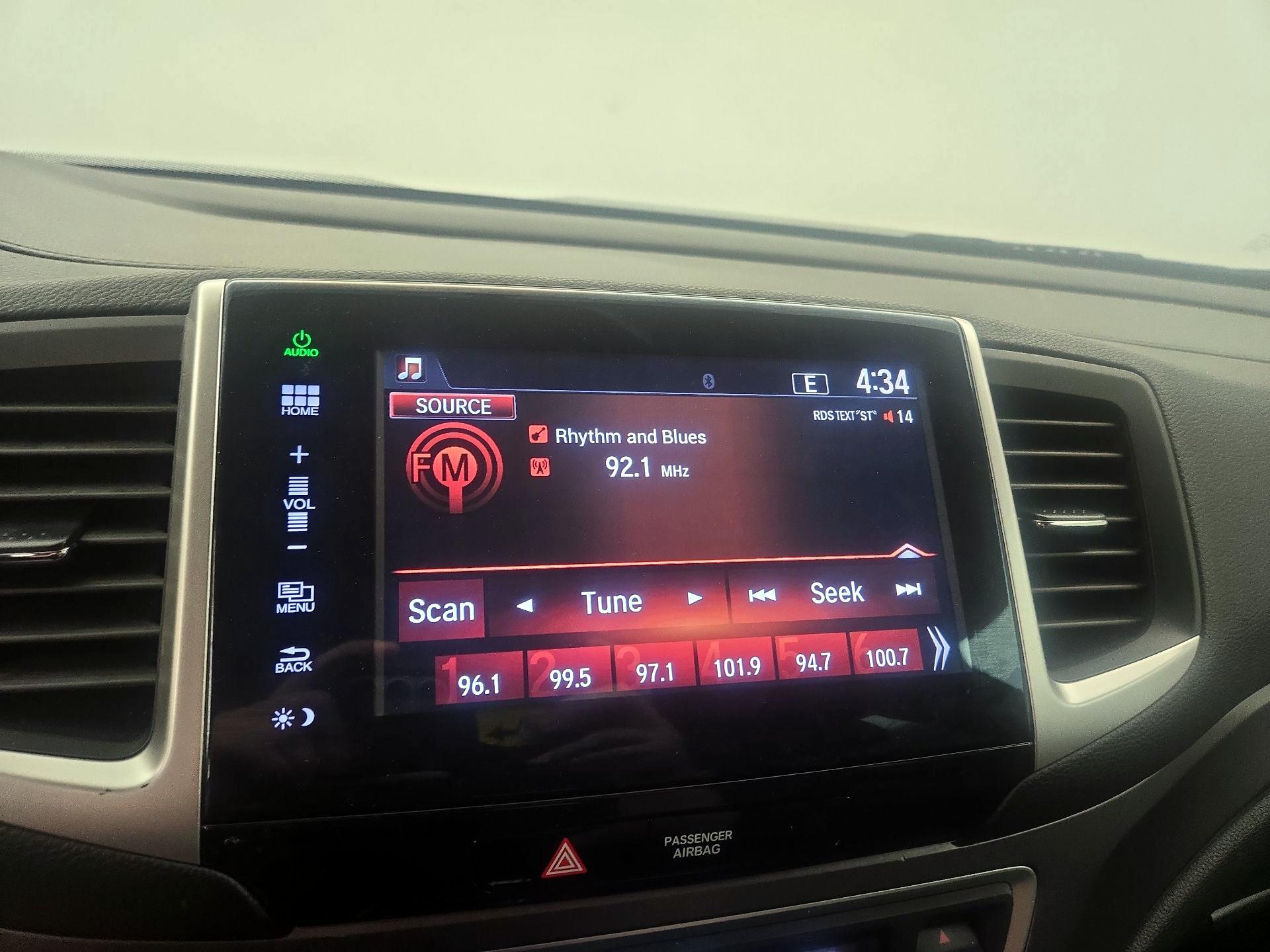 Thumbnail: 2016 Honda Pilot - 15