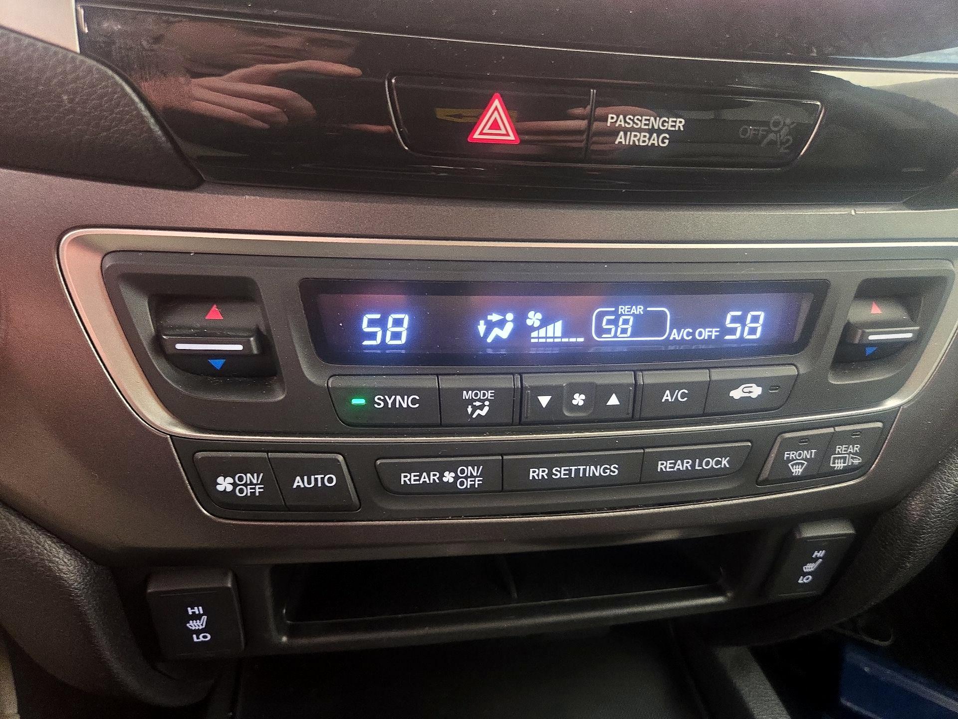 Thumbnail: 2016 Honda Pilot - 16