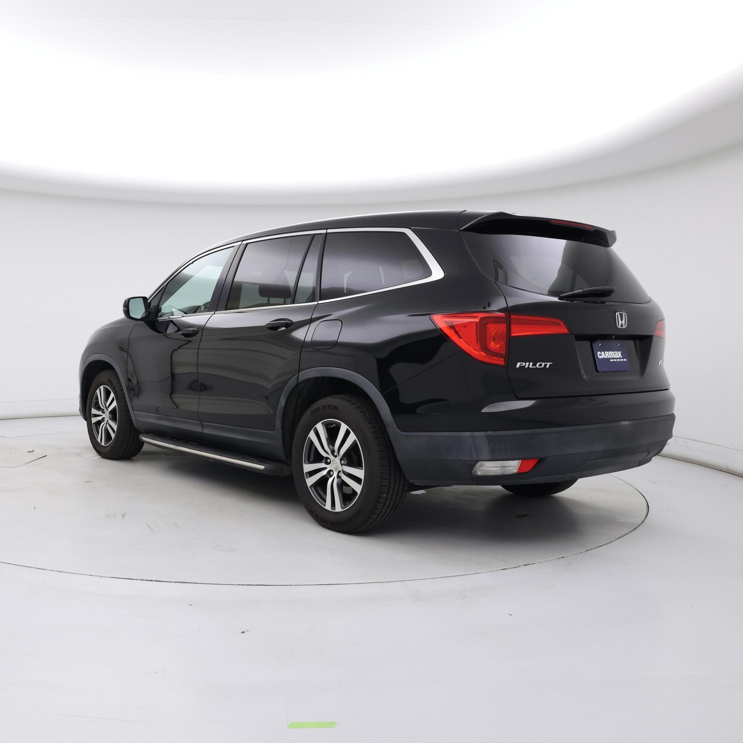 Thumbnail: 2016 Honda Pilot - 2