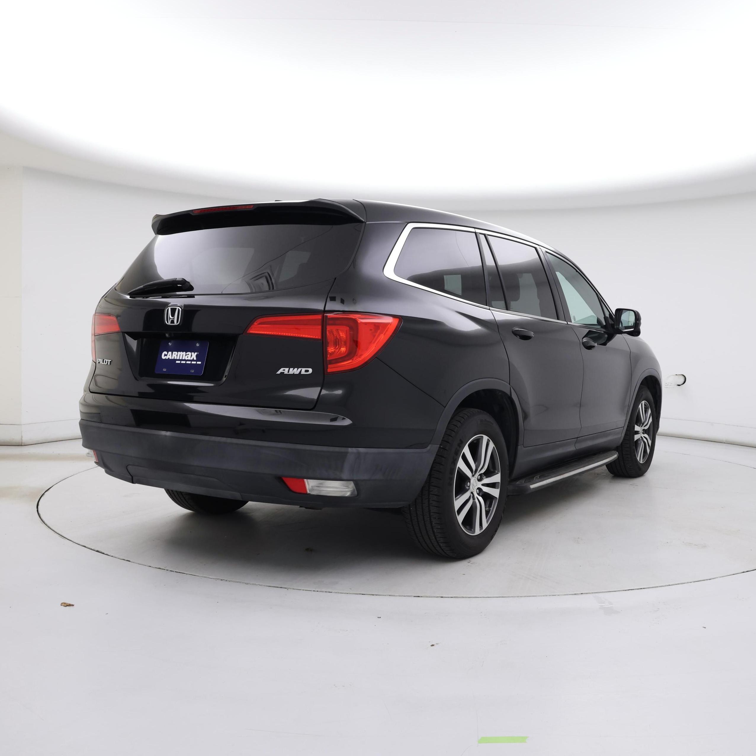 Thumbnail: 2016 Honda Pilot - 8