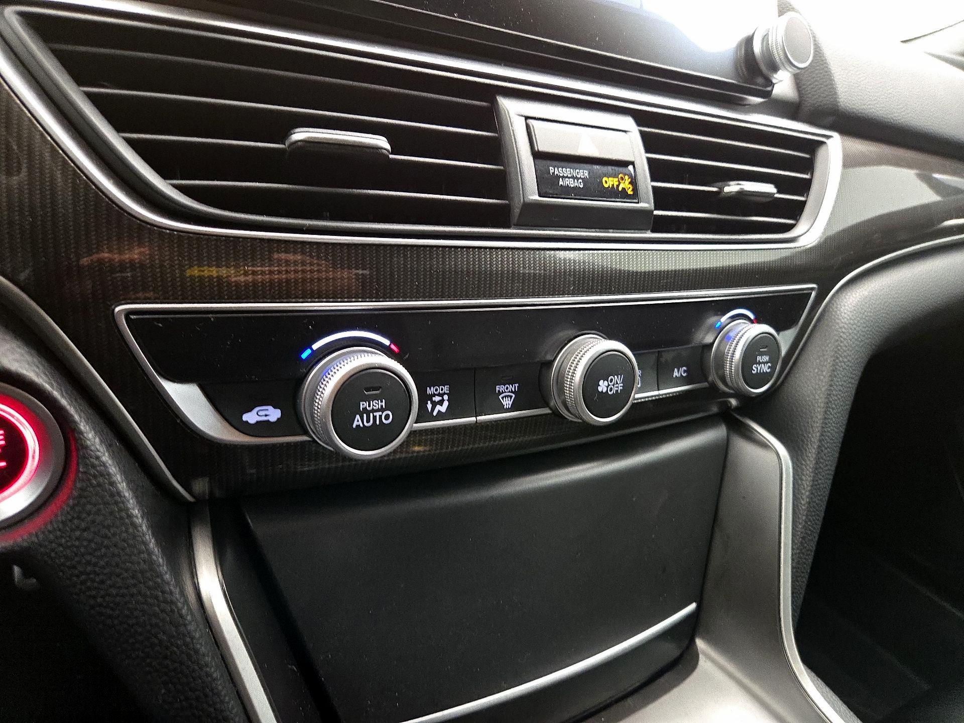 Thumbnail: 2018 Honda Accord - 16