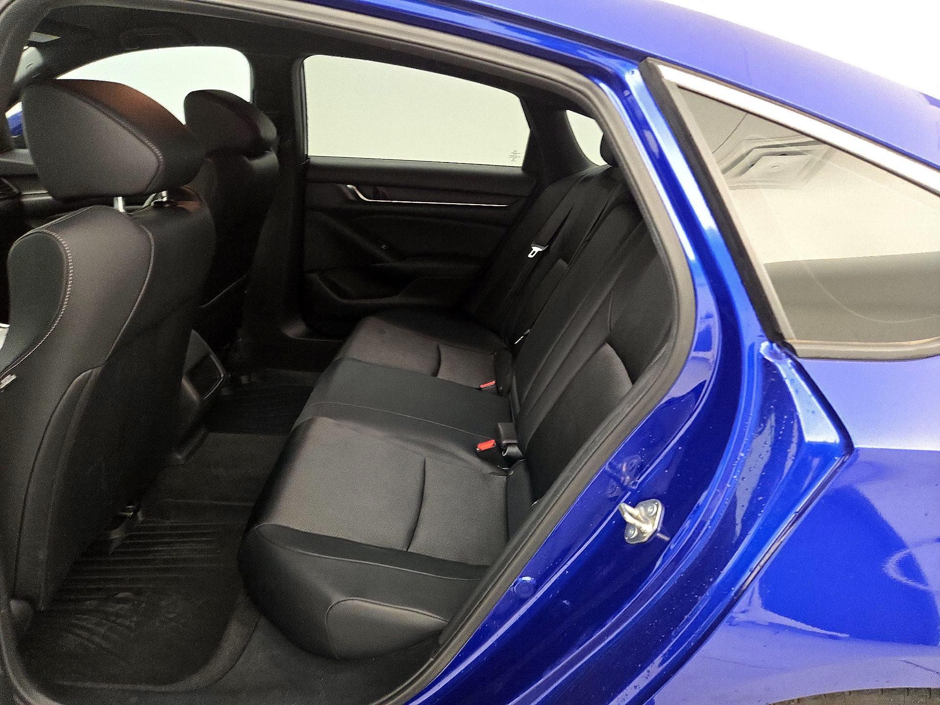 Thumbnail: 2018 Honda Accord - 19