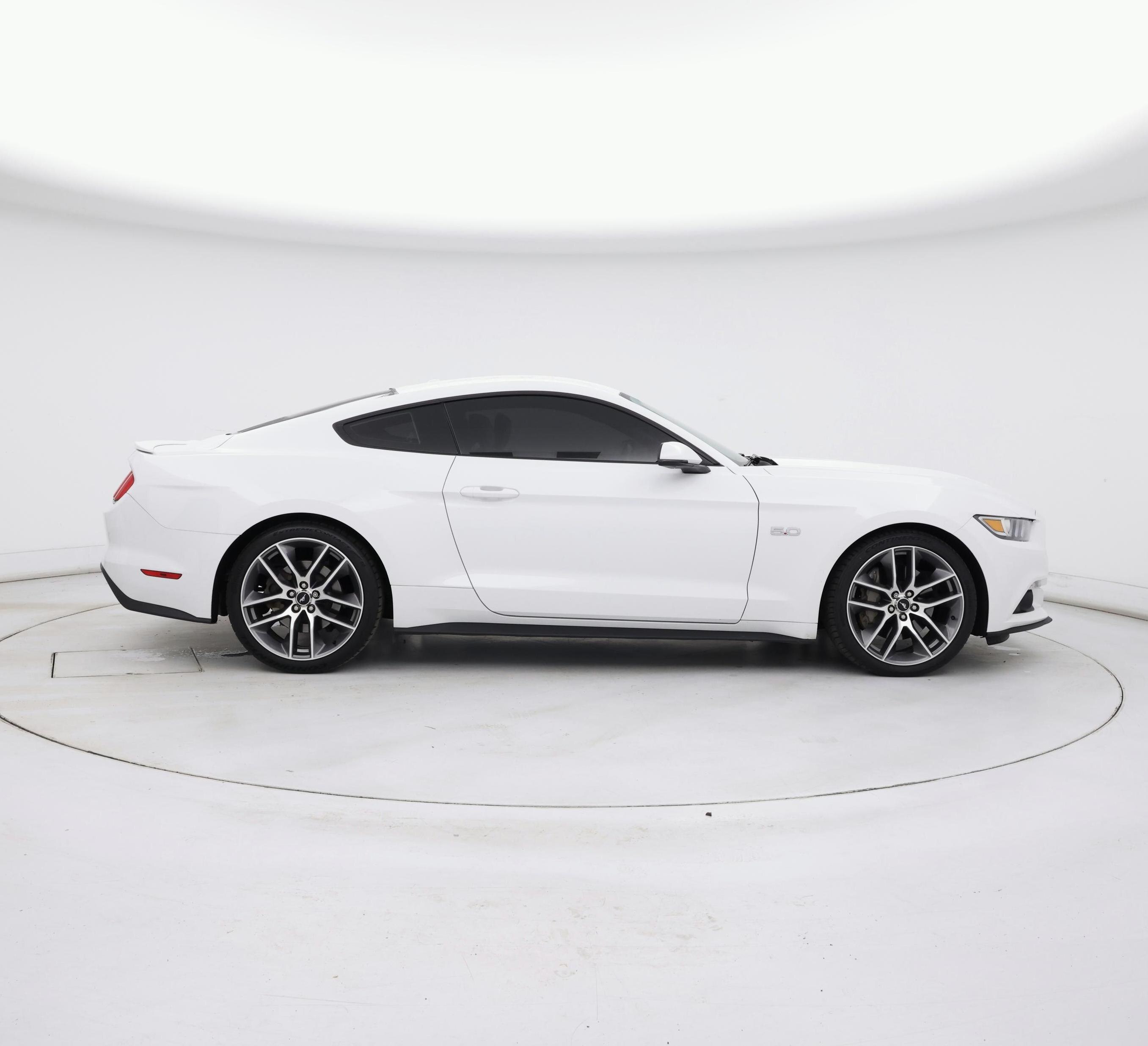 Thumbnail: 2016 Ford Mustang - 7