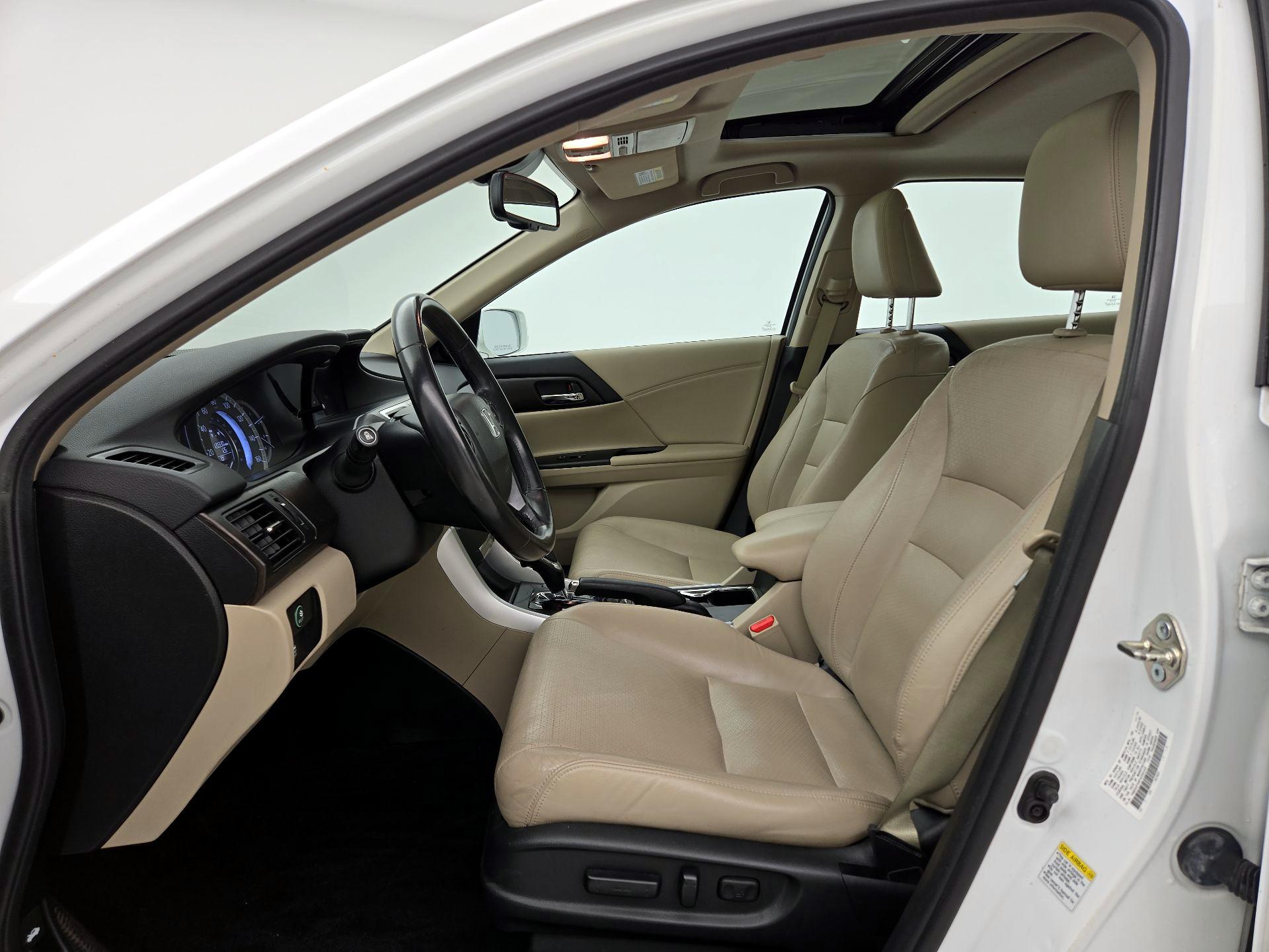 Thumbnail: 2015 Honda Accord - 11