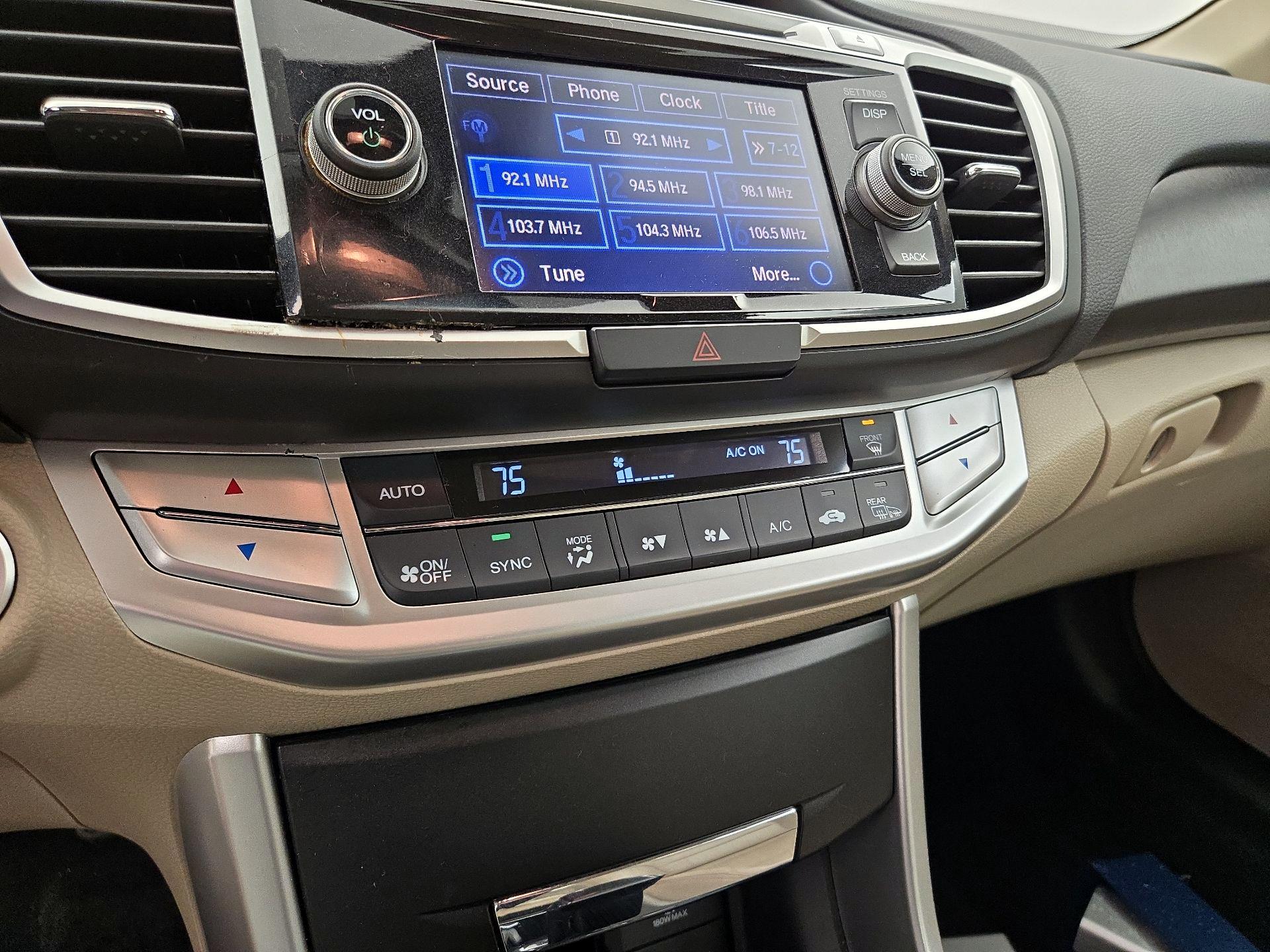 Thumbnail: 2015 Honda Accord - 16