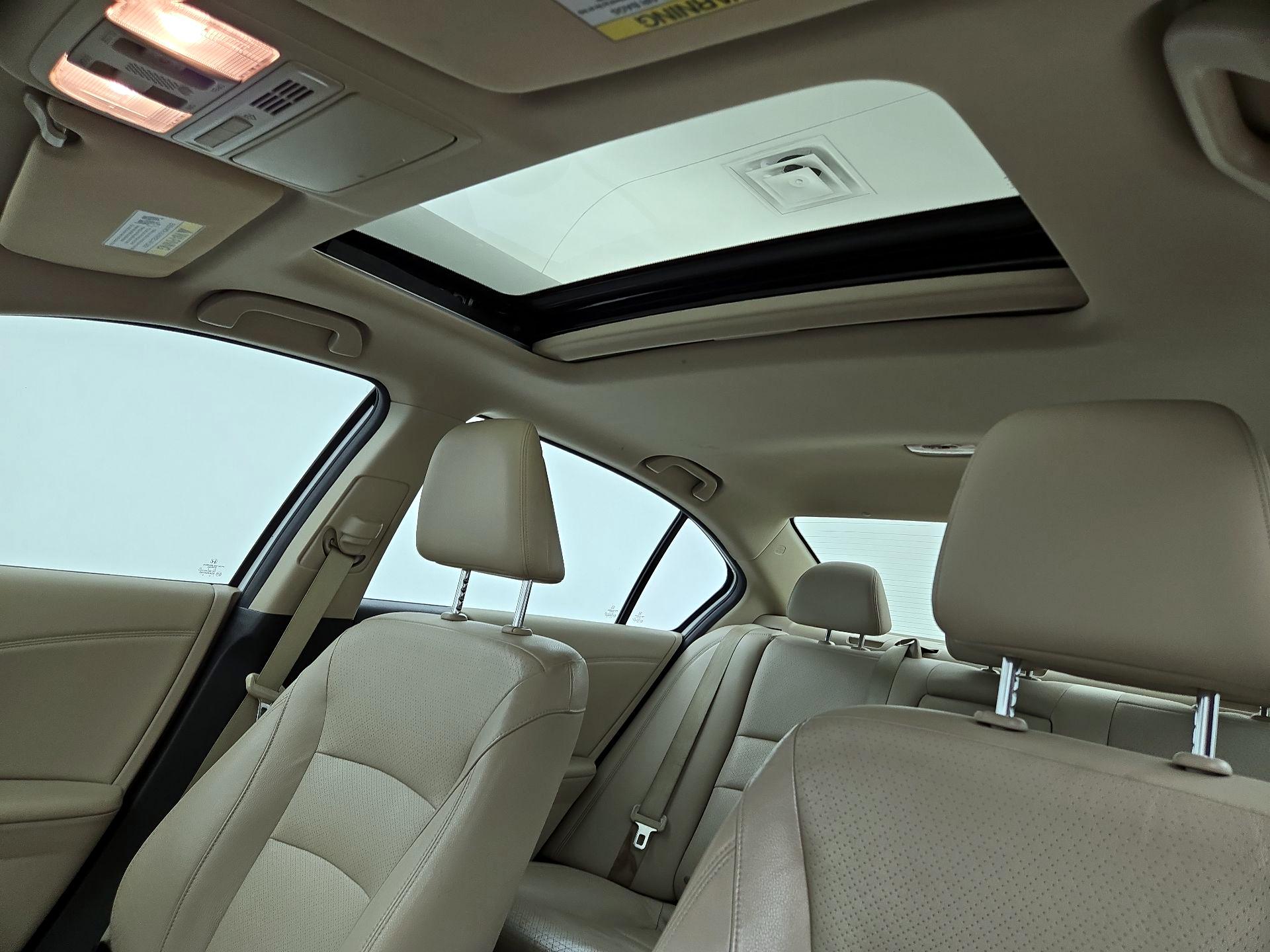 Thumbnail: 2015 Honda Accord - 19