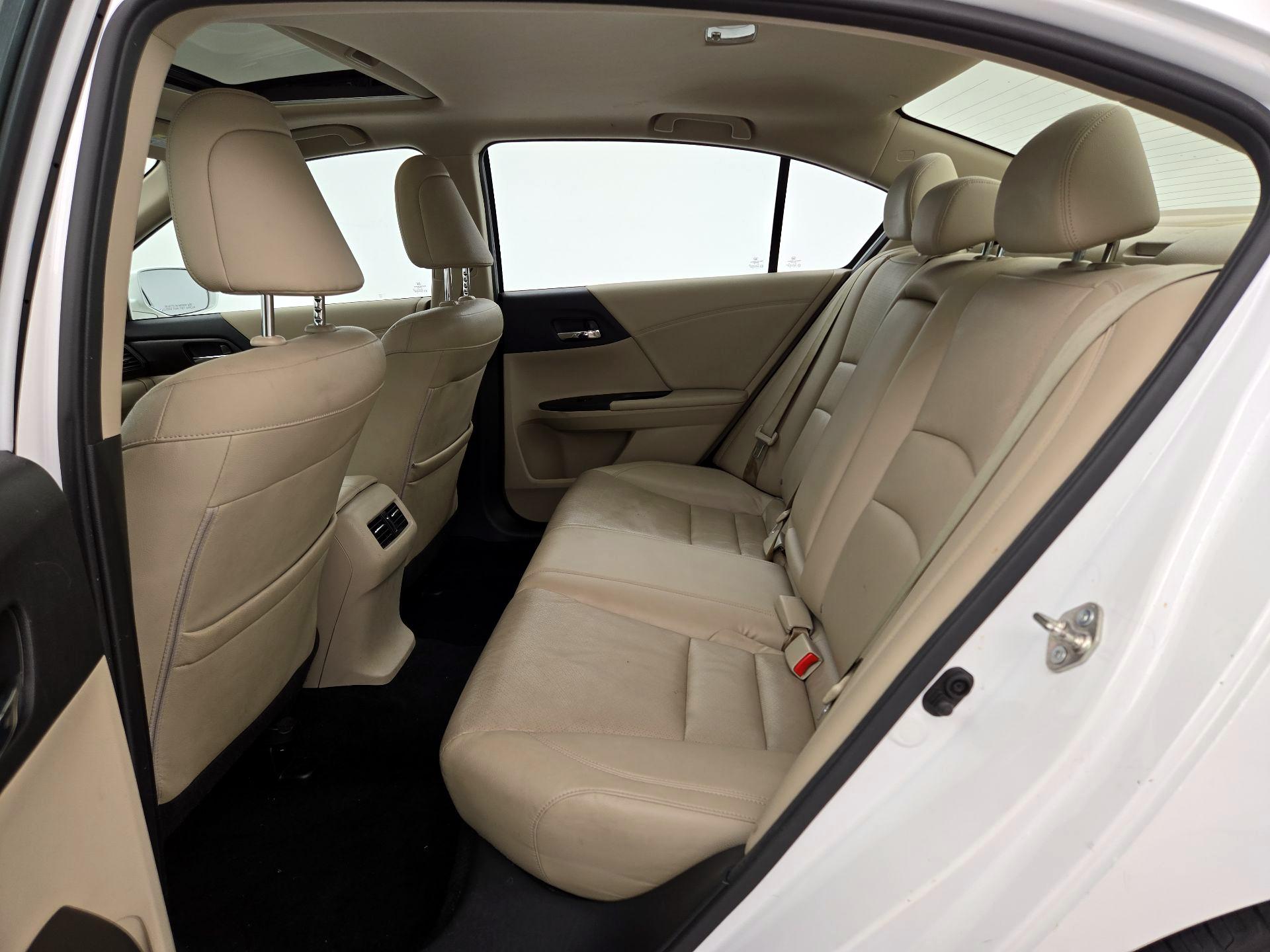 Thumbnail: 2015 Honda Accord - 20