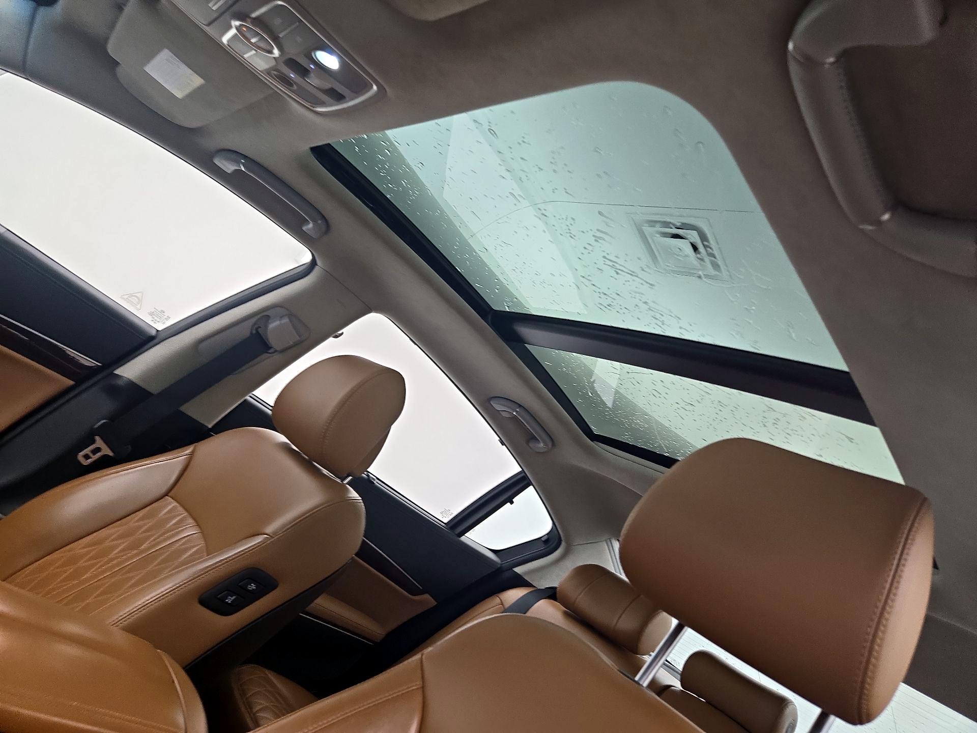 Thumbnail: 2017 Kia K900 - 20