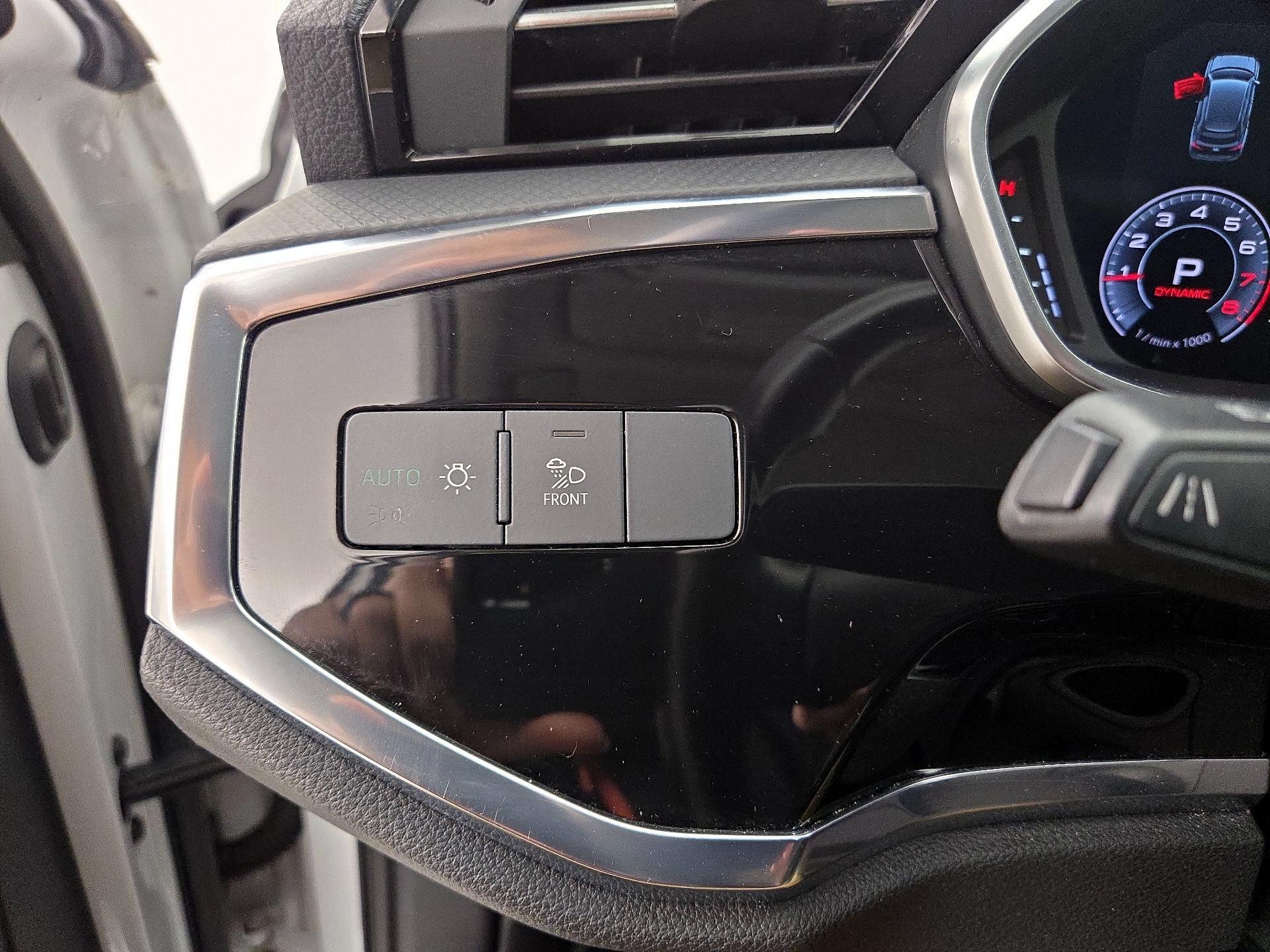 Thumbnail: 2020 Audi Q3 - 13