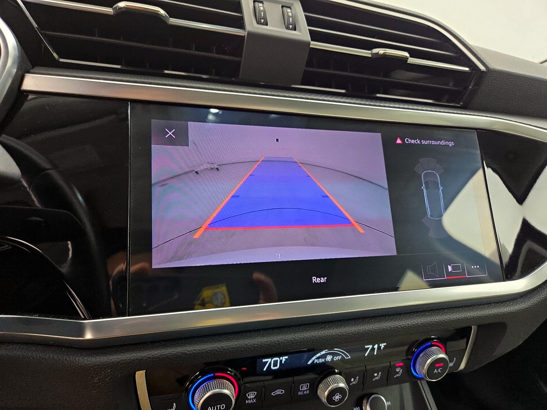 Thumbnail: 2020 Audi Q3 - 15