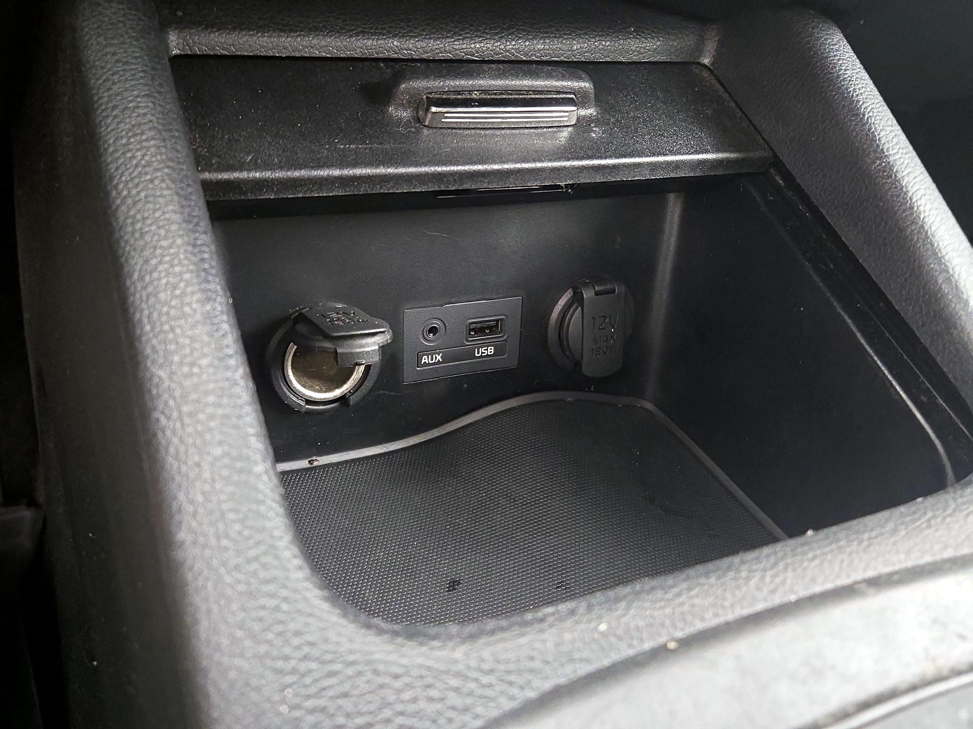 Thumbnail: 2015 Kia Forte - 17