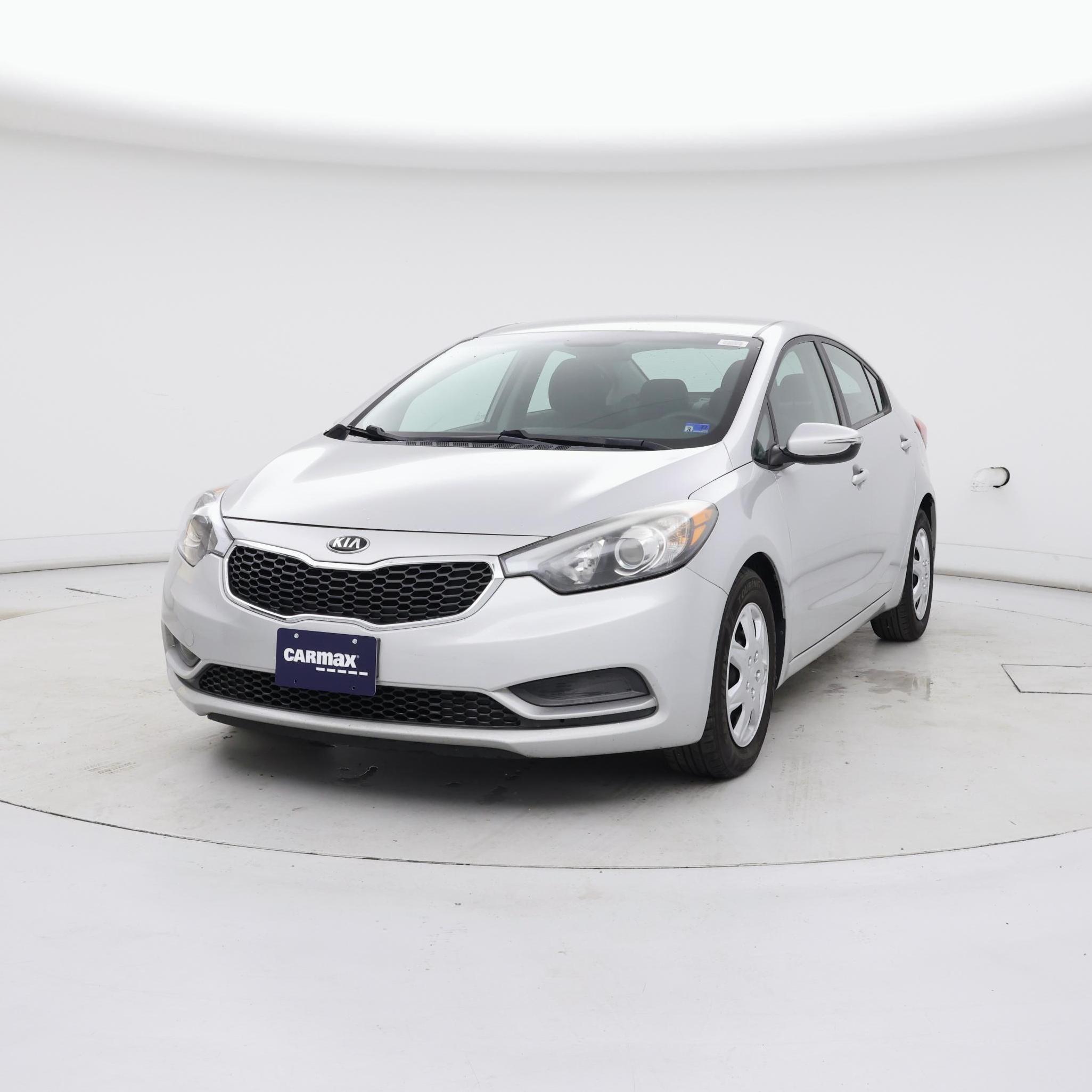 Thumbnail: 2015 Kia Forte - 4