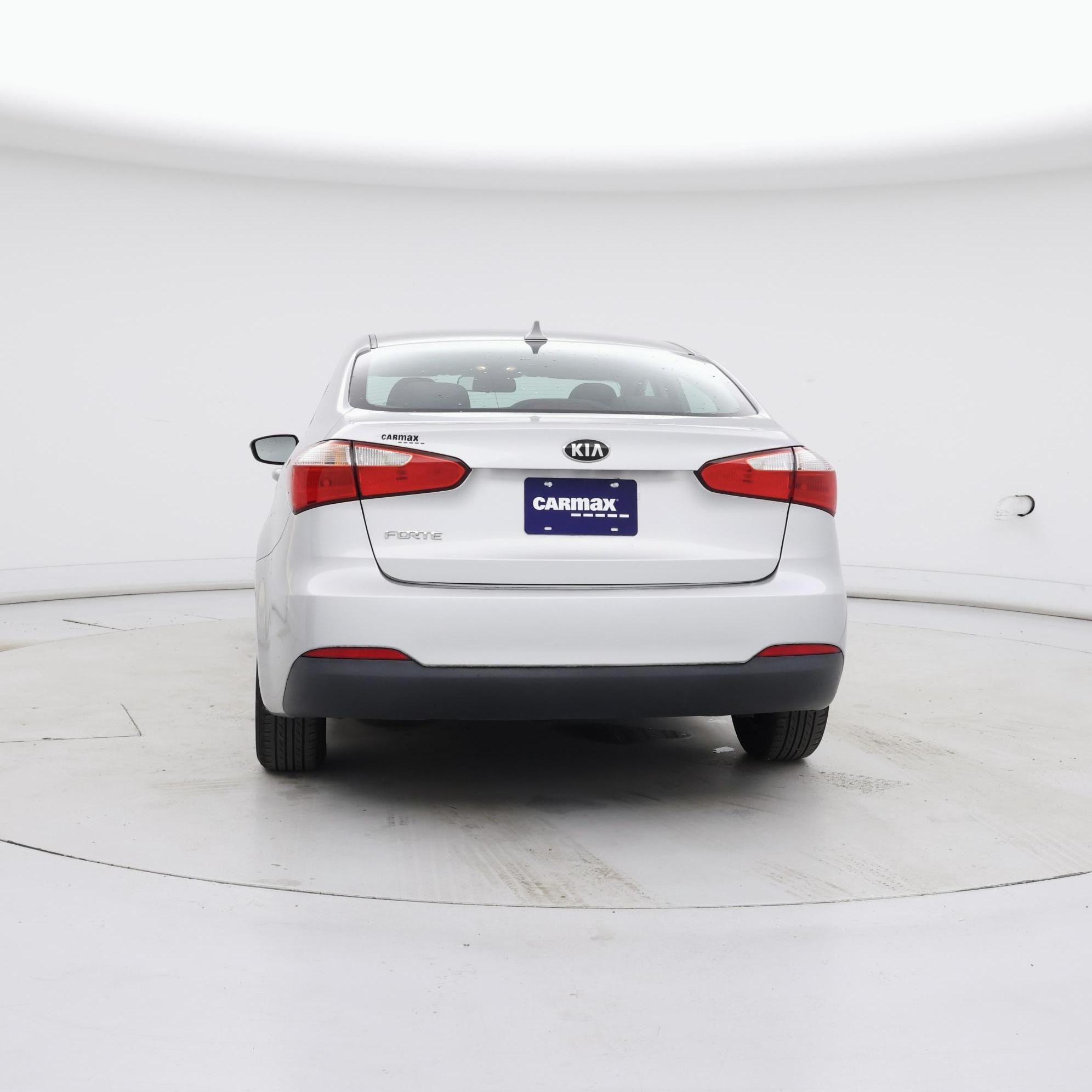 Thumbnail: 2015 Kia Forte - 6