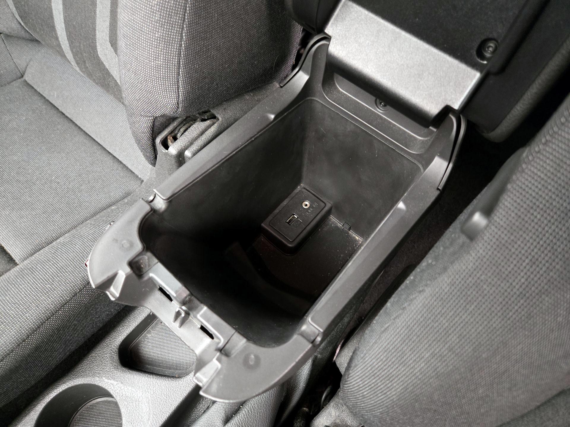 Thumbnail: 2016 Ford Transit Series - 18