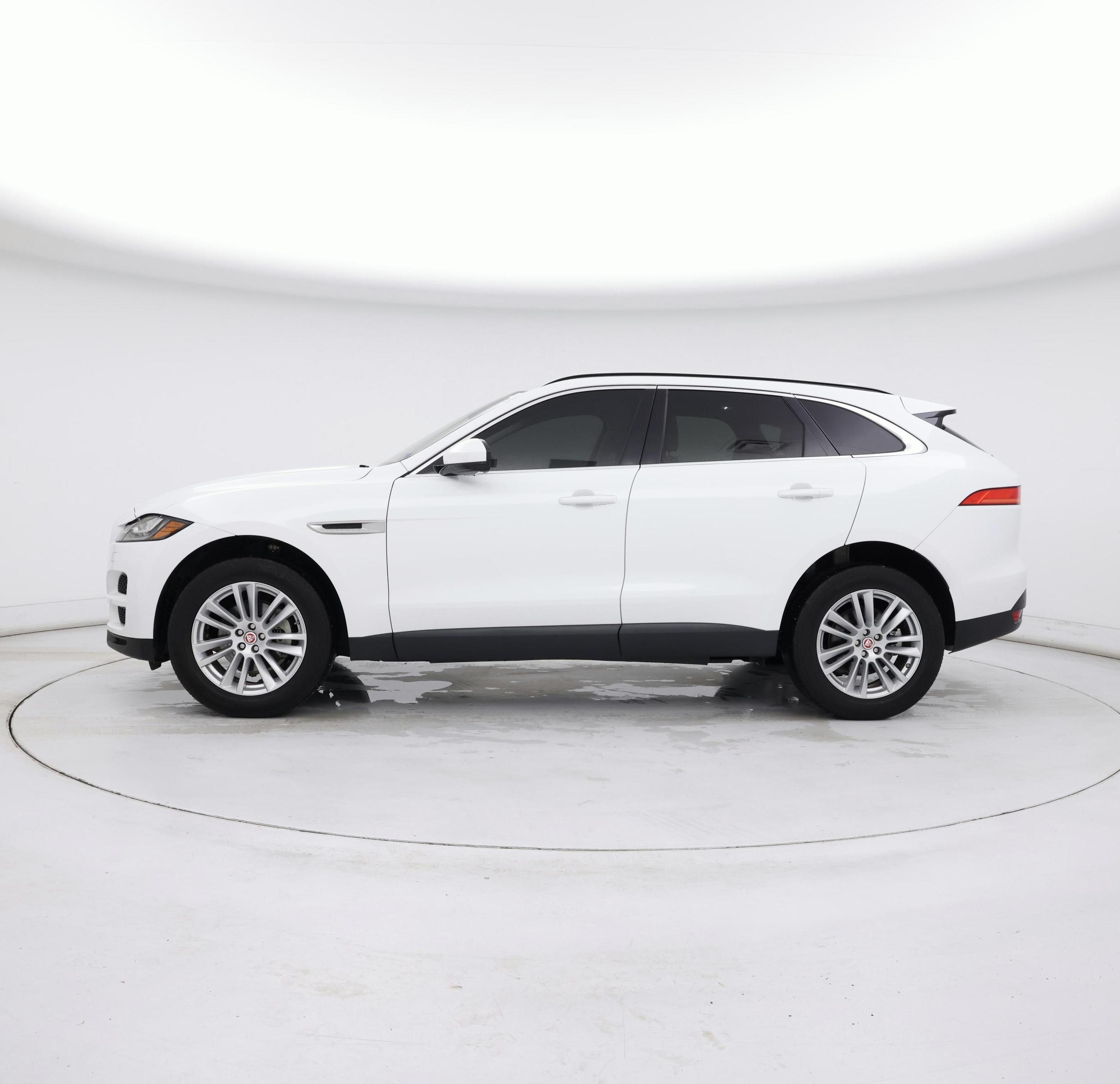 Thumbnail: 2019 Jaguar F-Pace - 3