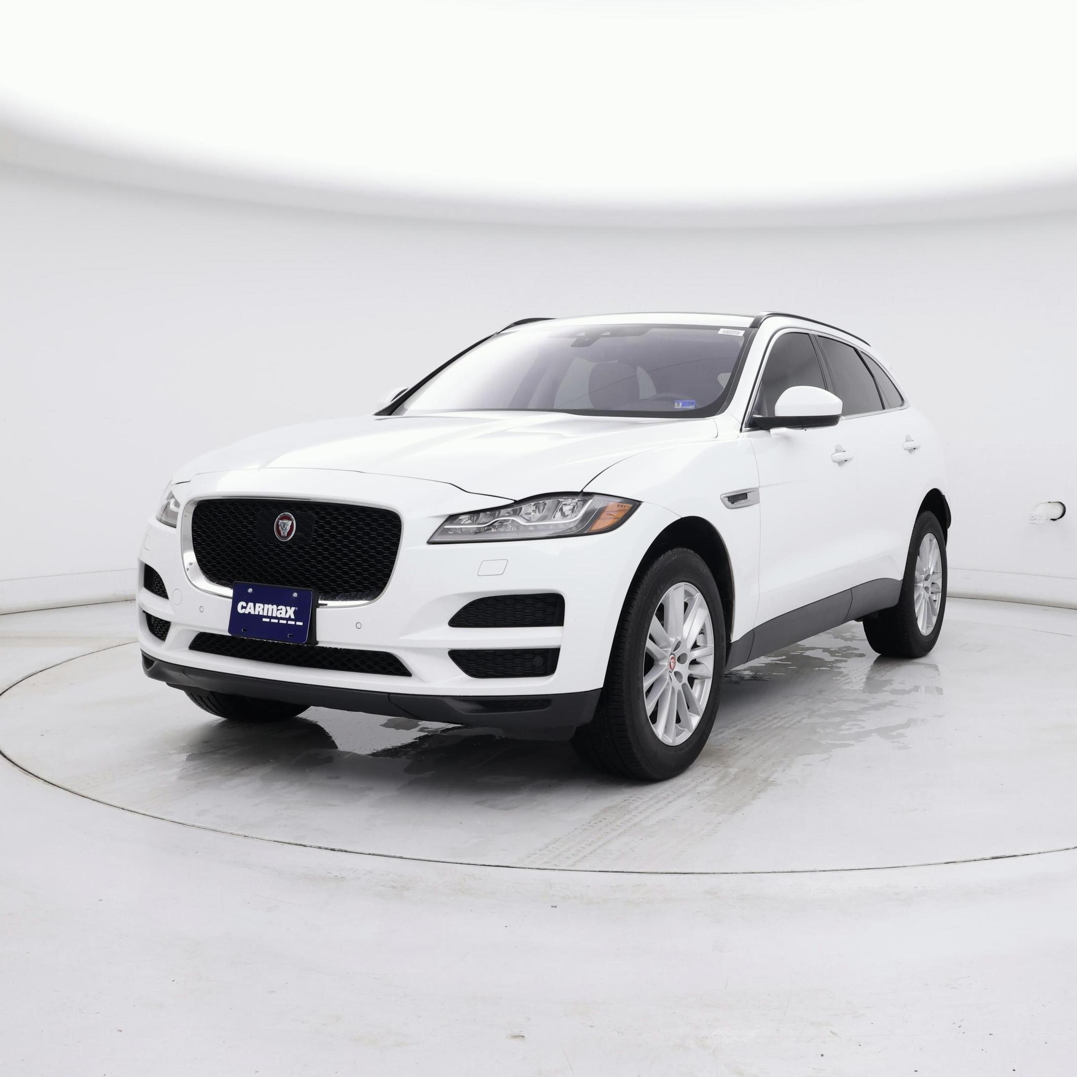 Thumbnail: 2019 Jaguar F-Pace - 4