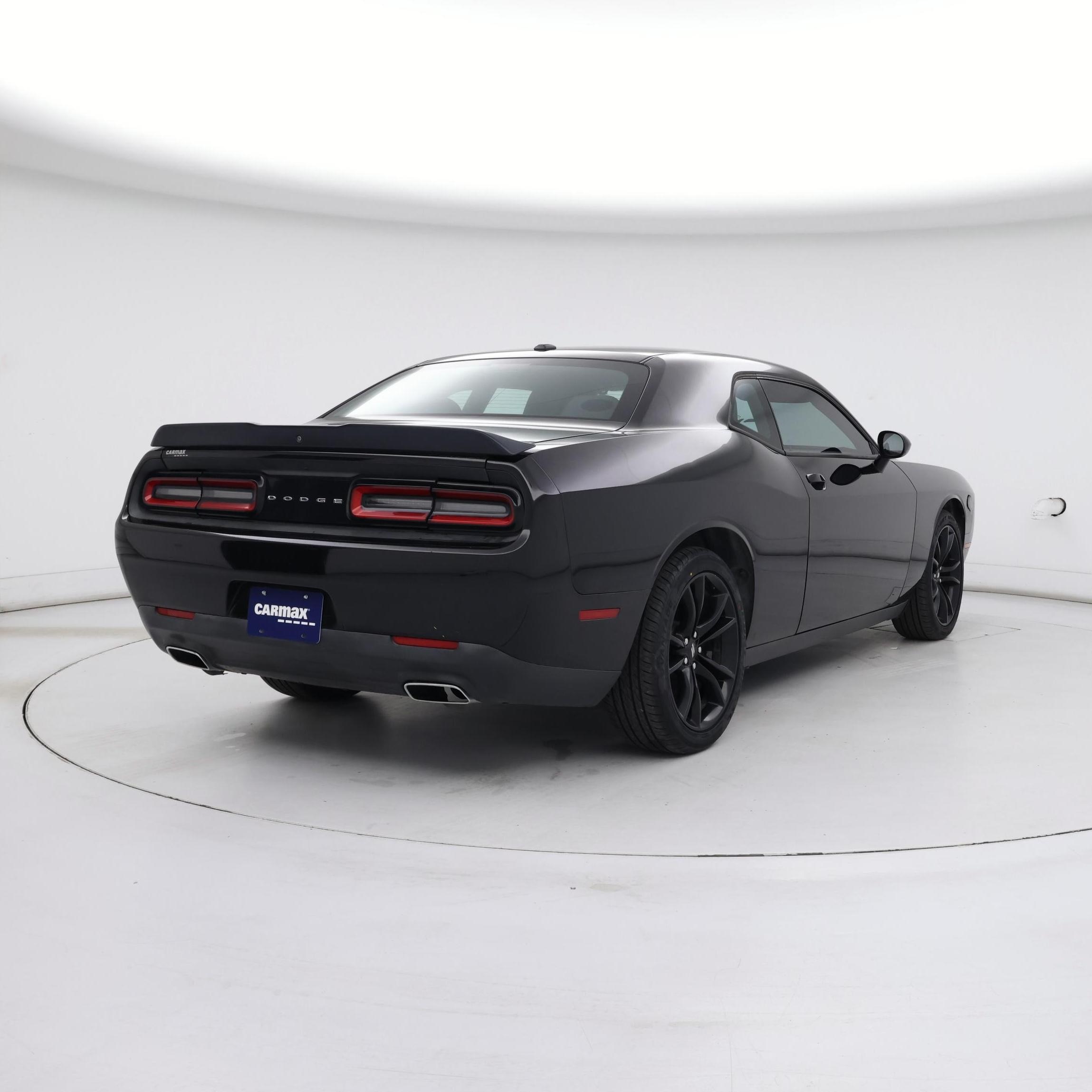 Thumbnail: 2017 Dodge Challenger - 8