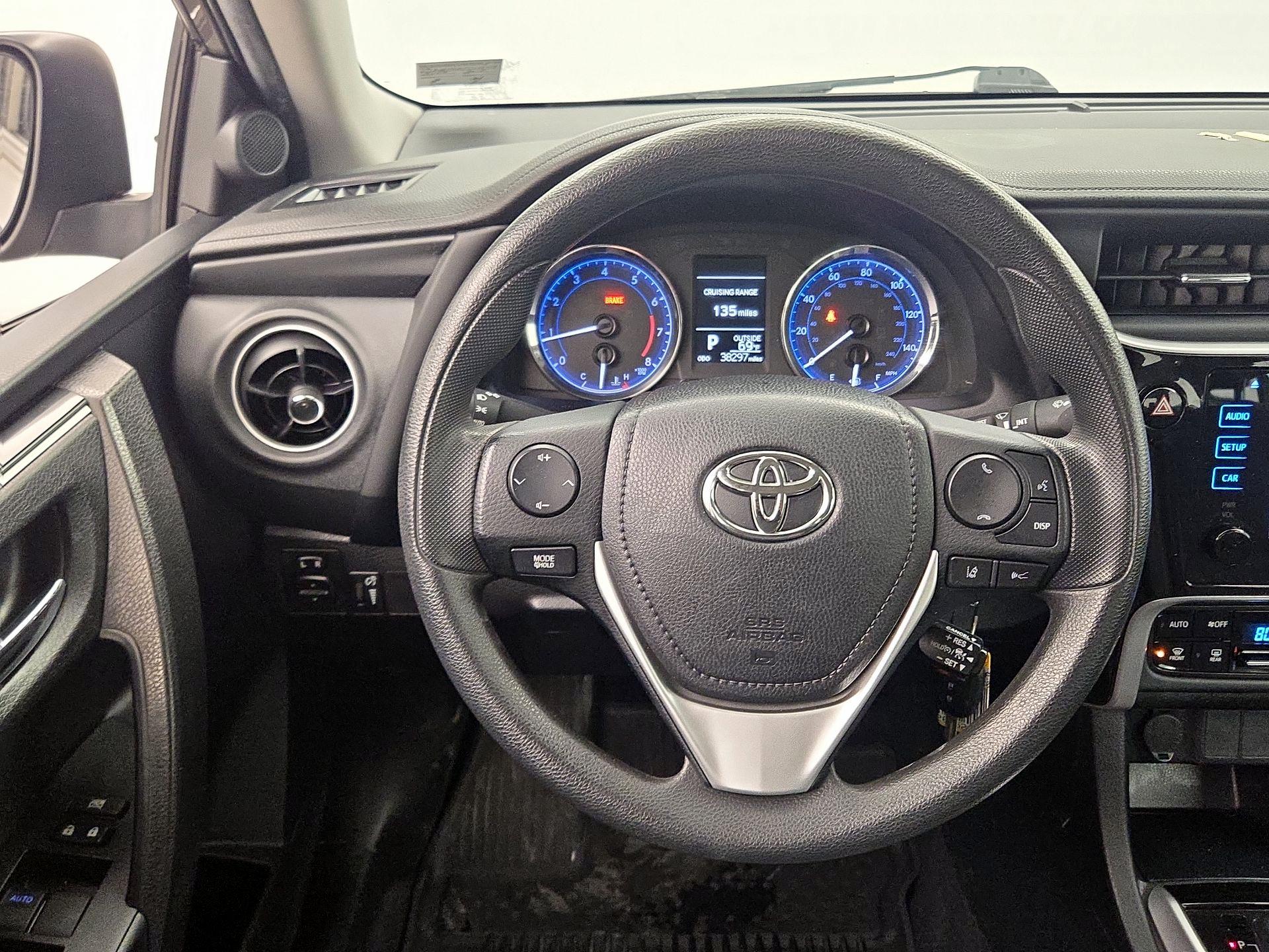 Thumbnail: 2018 Toyota Corolla - 10