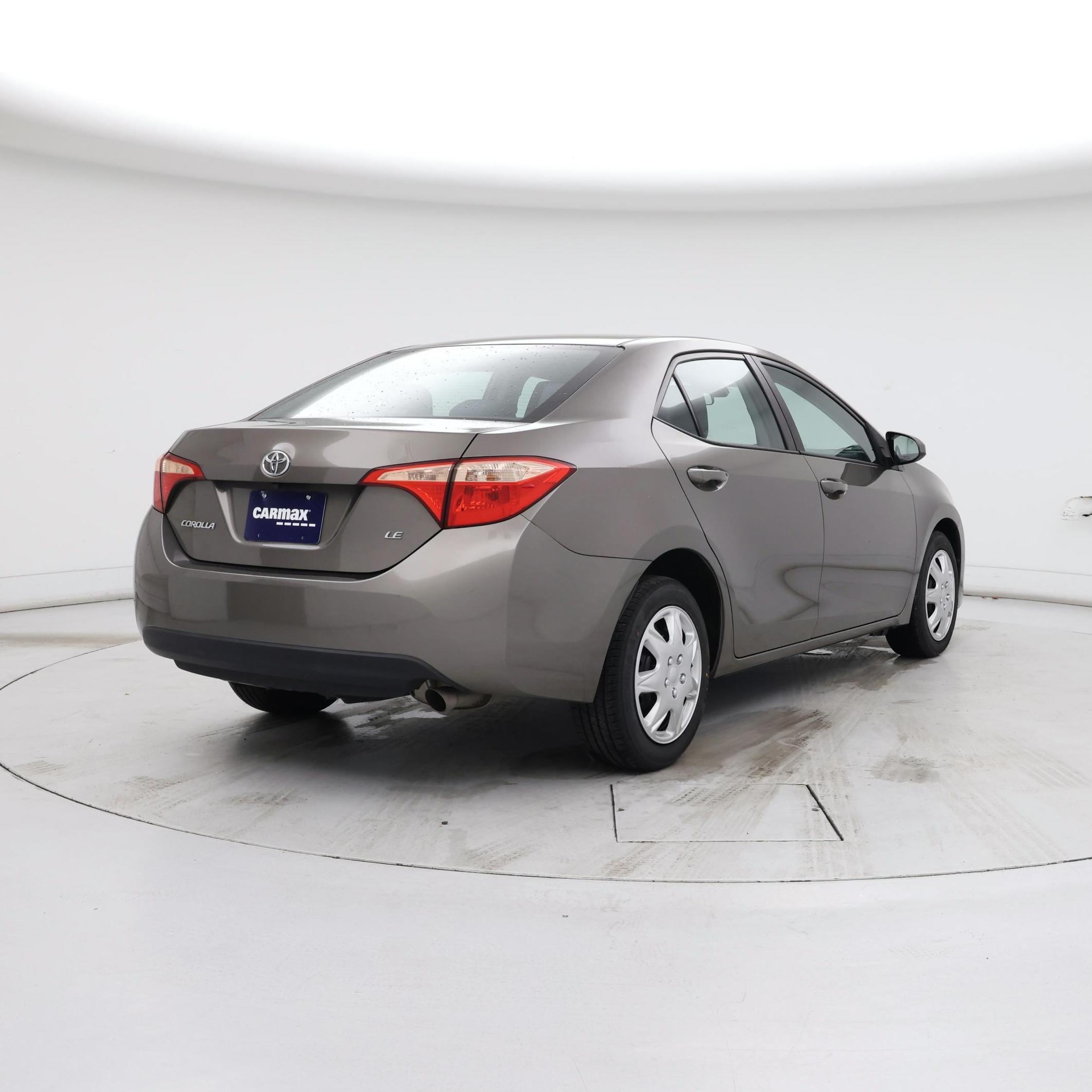 Thumbnail: 2018 Toyota Corolla - 8