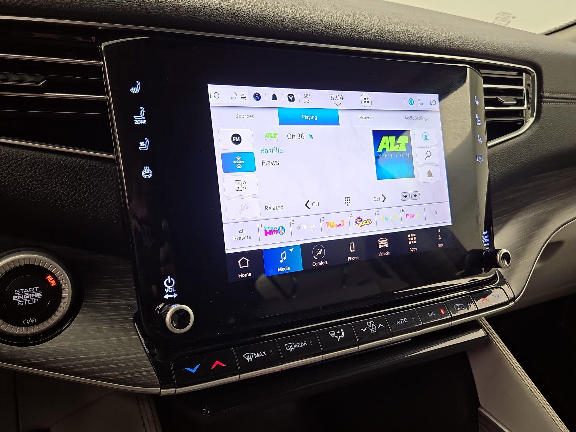 Thumbnail: 2024 Jeep Wagoneer - 16