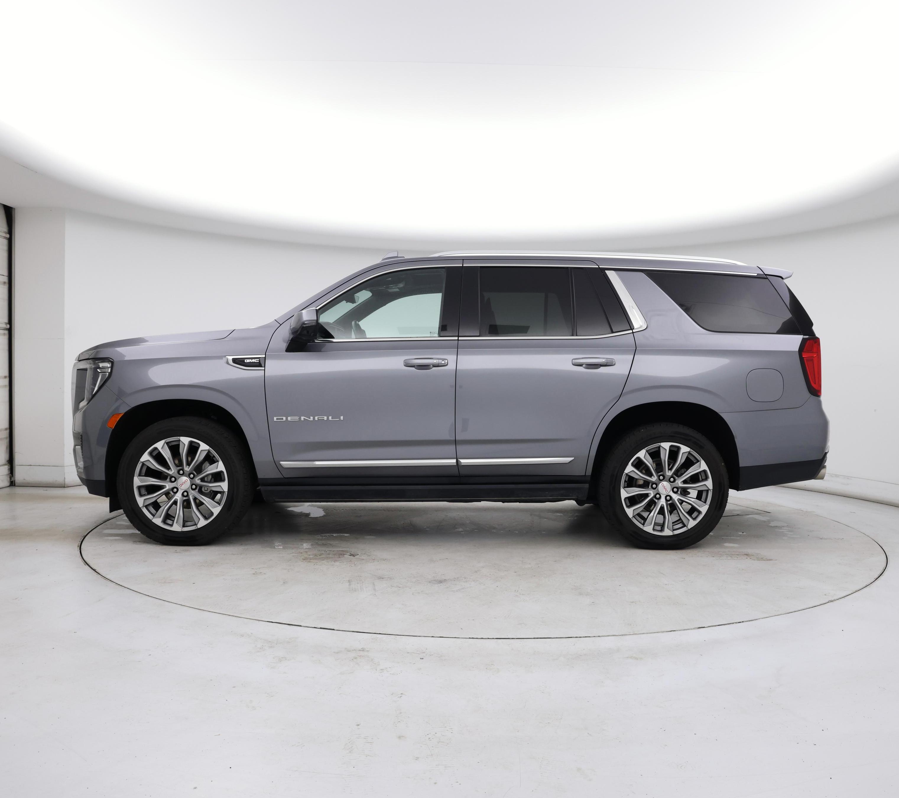 Thumbnail: 2021 GMC Yukon - 3