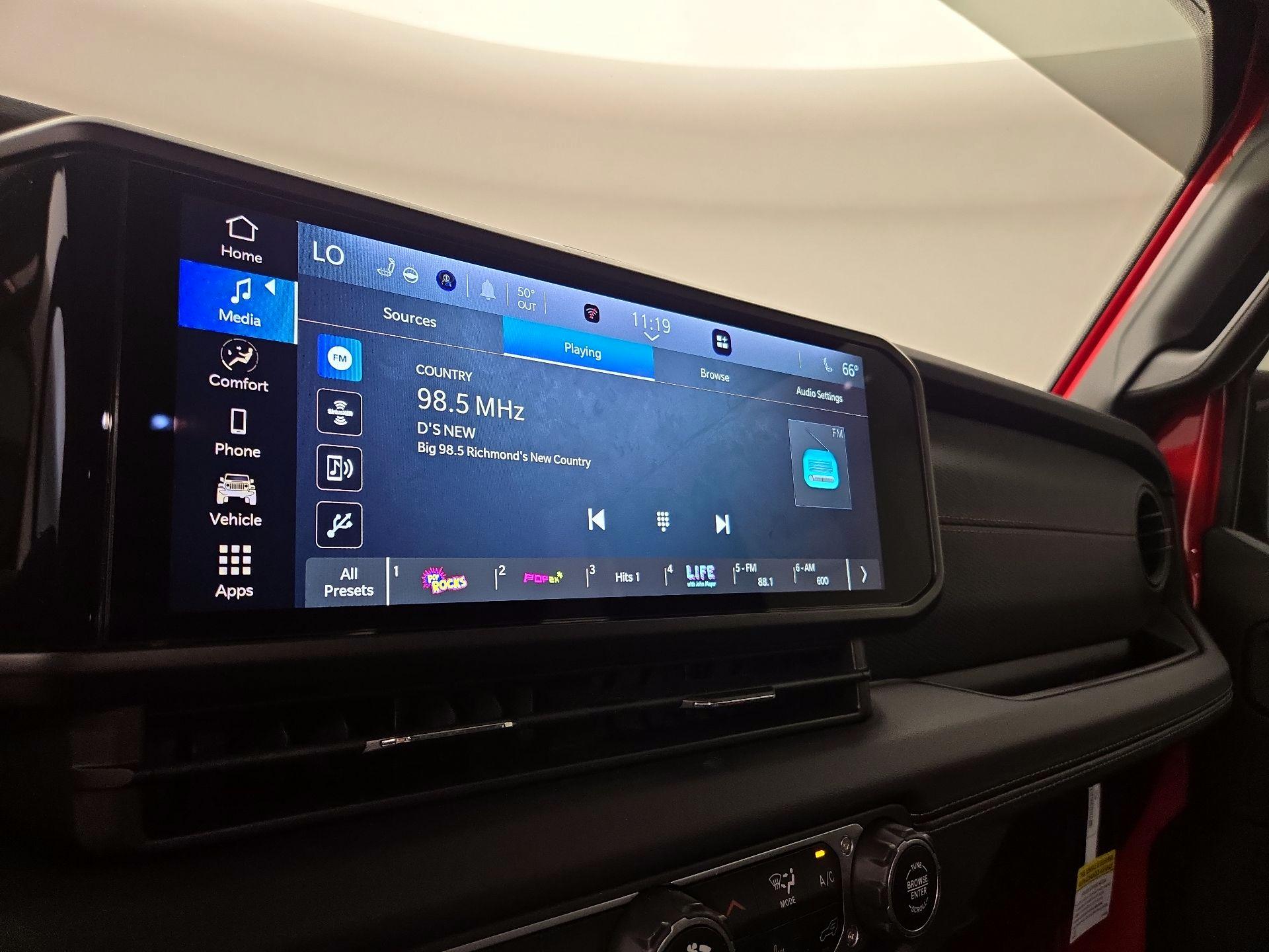 Thumbnail: 2024 Jeep Wrangler - 15