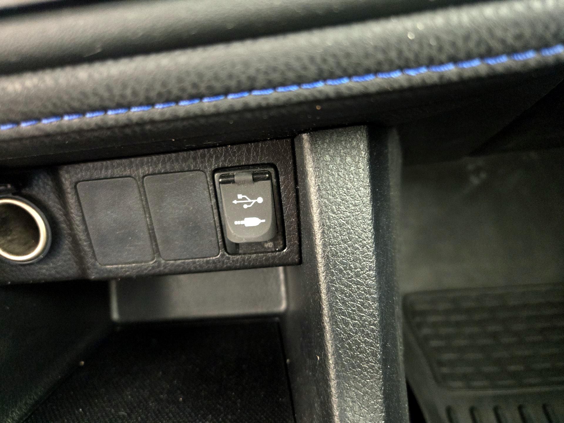 Thumbnail: 2017 Toyota Corolla - 18