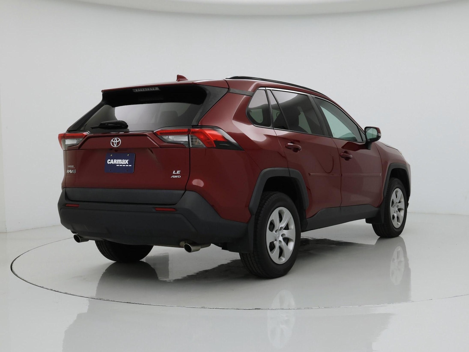 2019 Toyota RAV4 LE - Photo 9