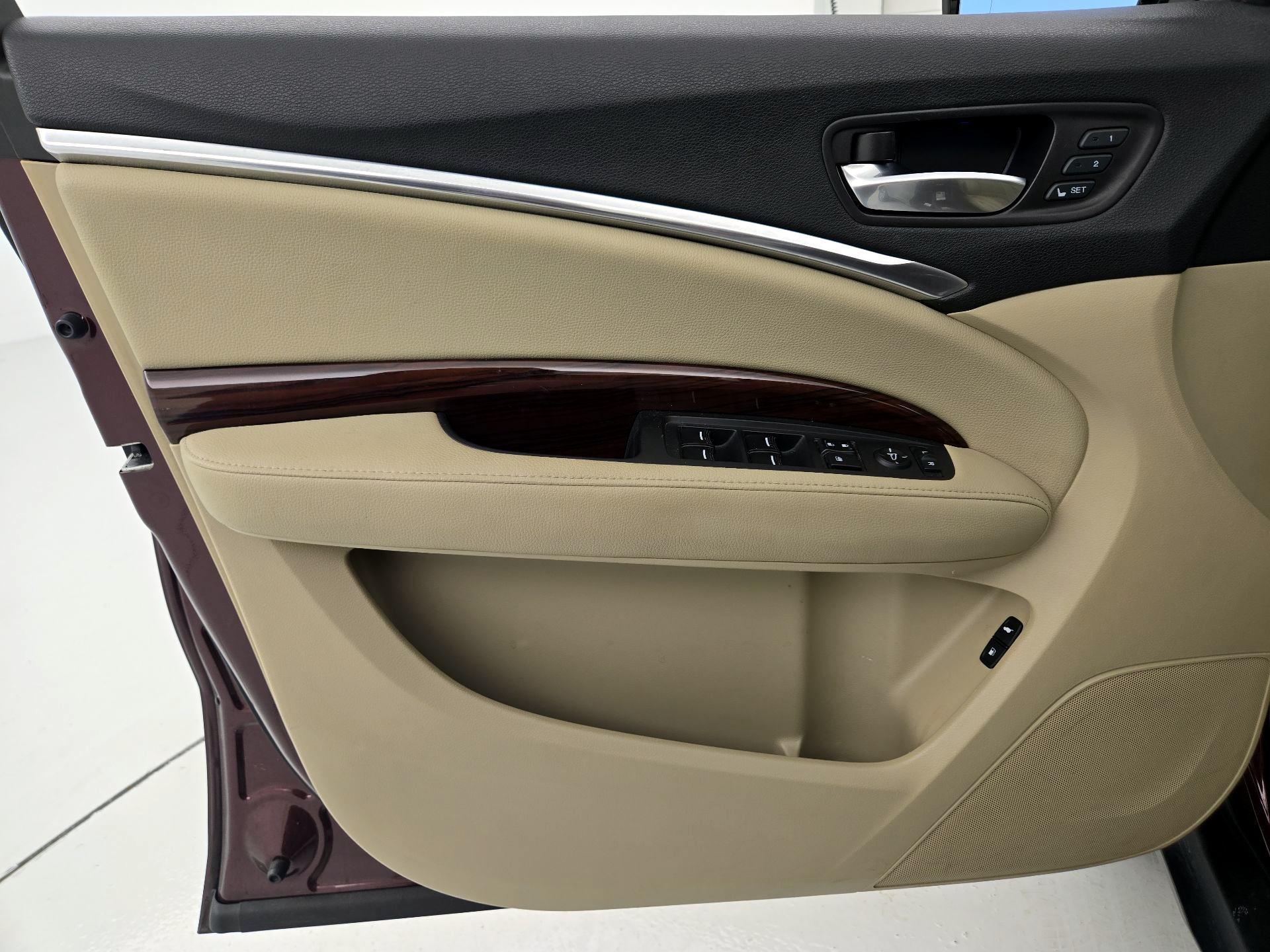 Thumbnail: 2016 Acura MDX - 12