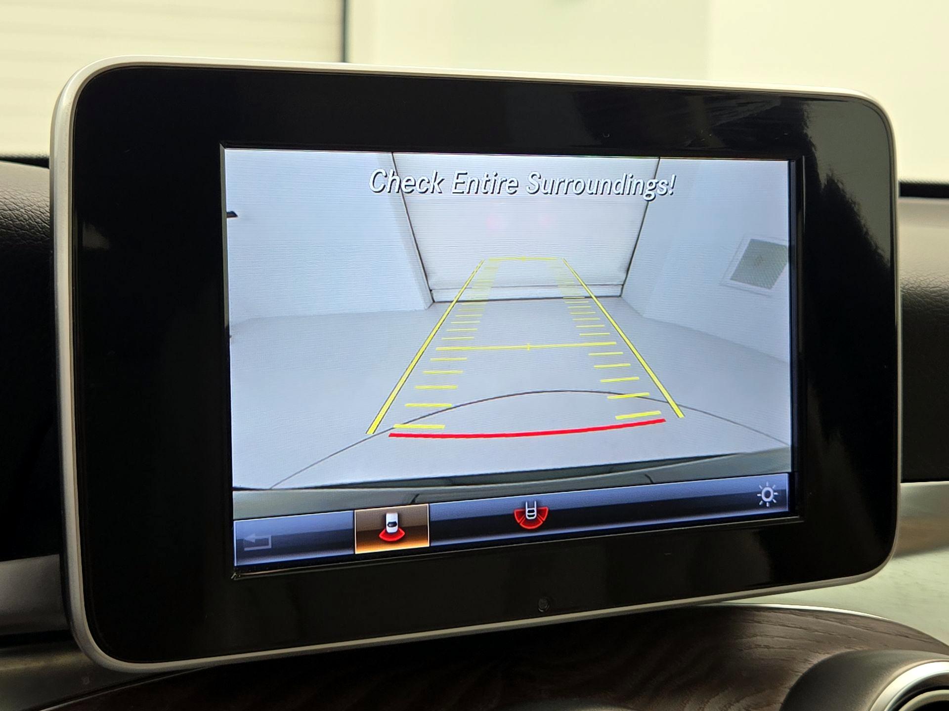 Thumbnail: 2019 Mercedes-Benz GLC - 14