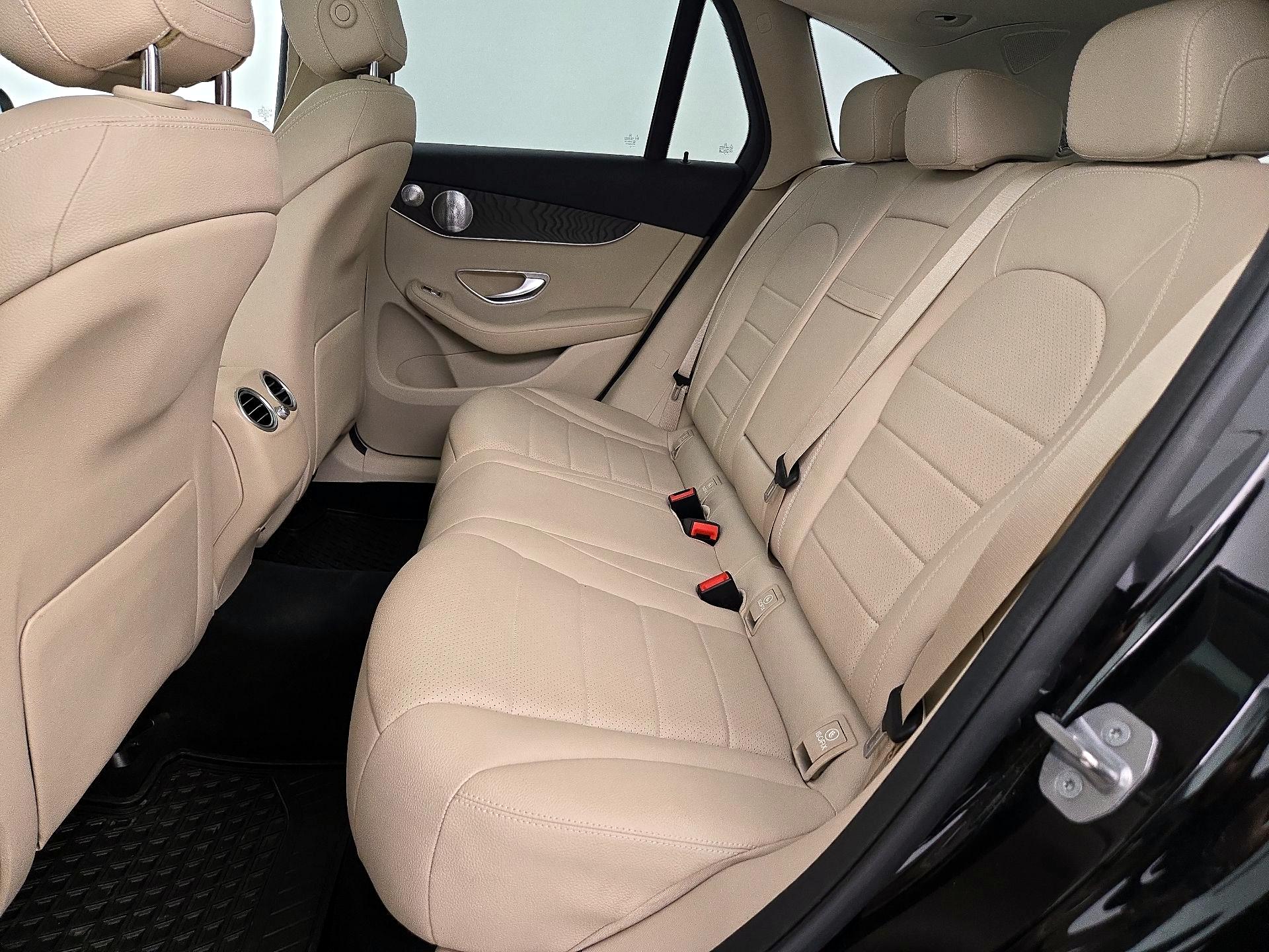 Thumbnail: 2019 Mercedes-Benz GLC - 20