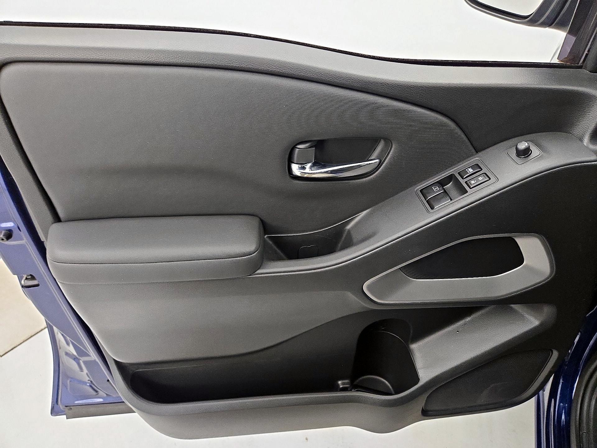 Thumbnail: 2022 Nissan Frontier - 12